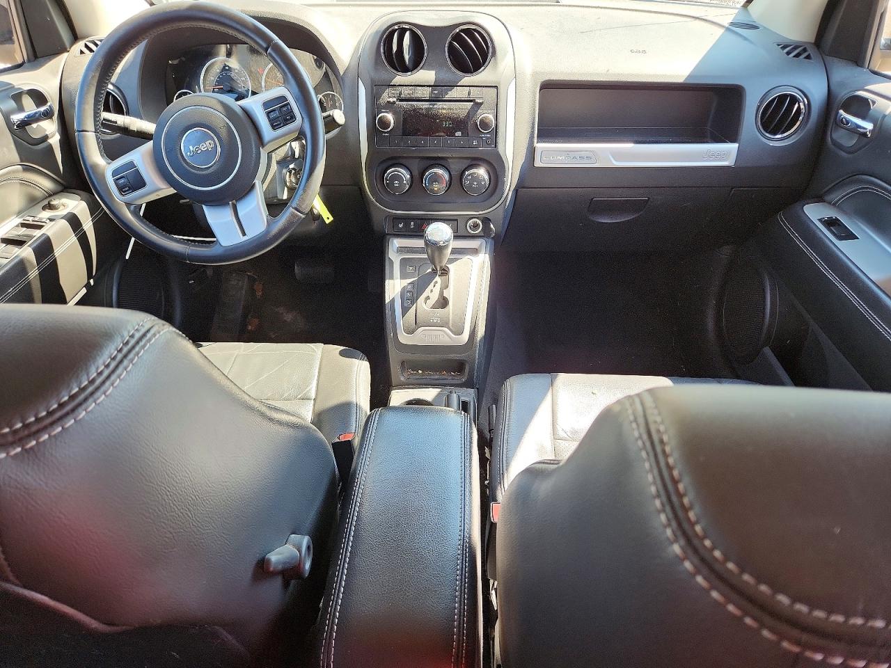 2015 Jeep Compass Latitude Gray vin: 1C4NJCEAXFD209849
