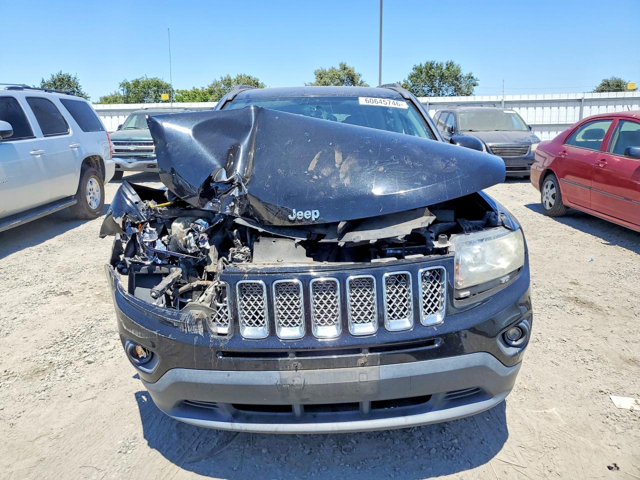2016 Jeep Compass Latitude Черный vin: 1C4NJCEAXGD665982