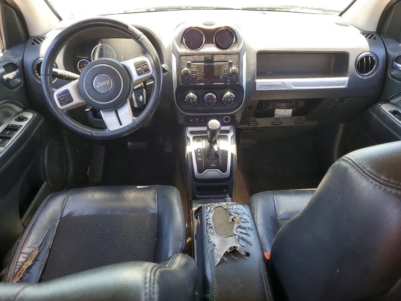 2016 Jeep Compass Latitude Черный vin: 1C4NJCEAXGD665982