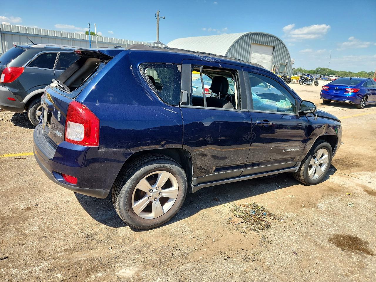 2012 Jeep Compass Latitude Blue vin: 1C4NJCEB0CD631861