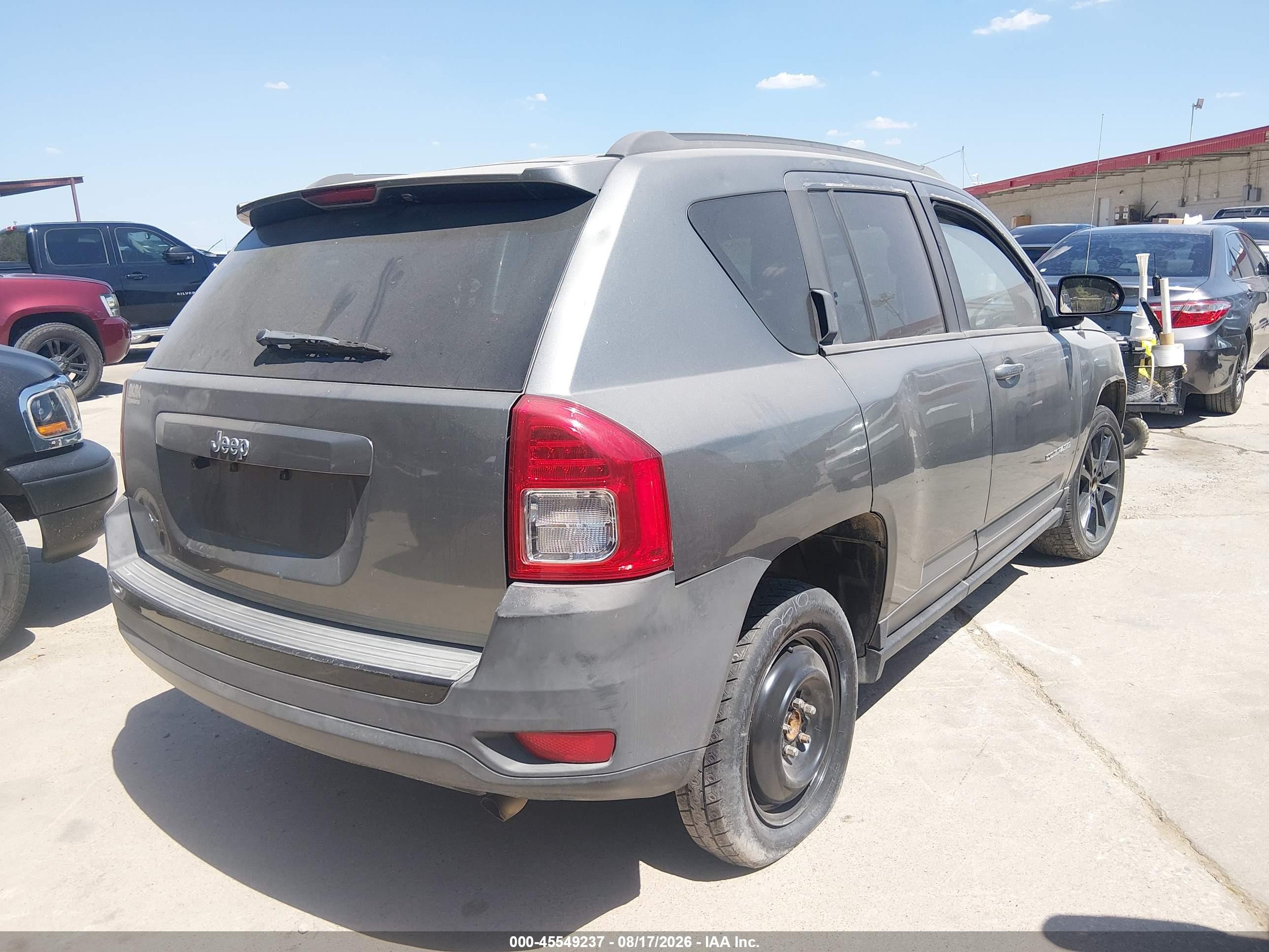 2013 Jeep Compass Latitude Gray vin: 1C4NJCEB0DD167679