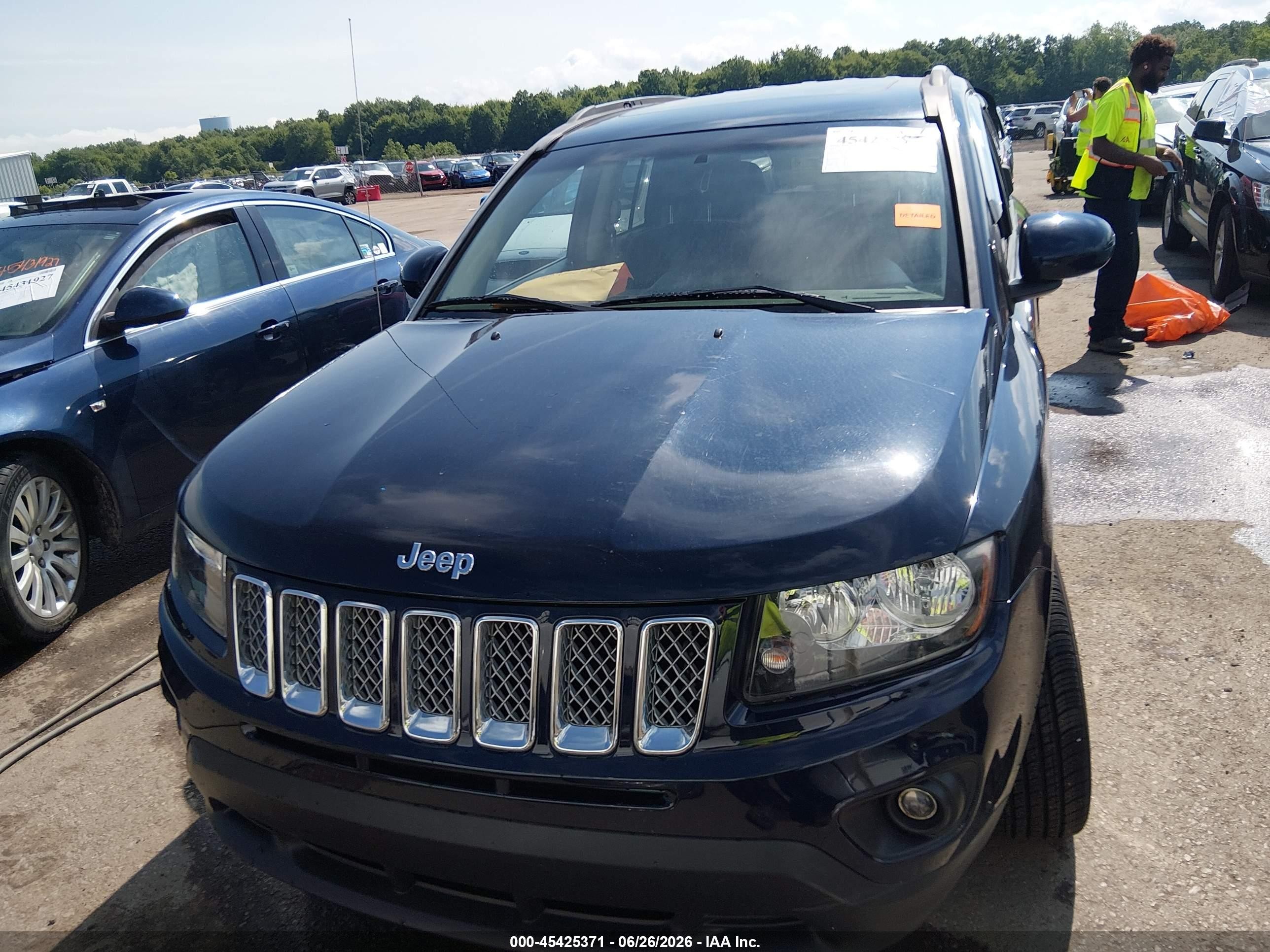 2014 Jeep Compass Latitude Blue vin: 1C4NJCEB0ED503073