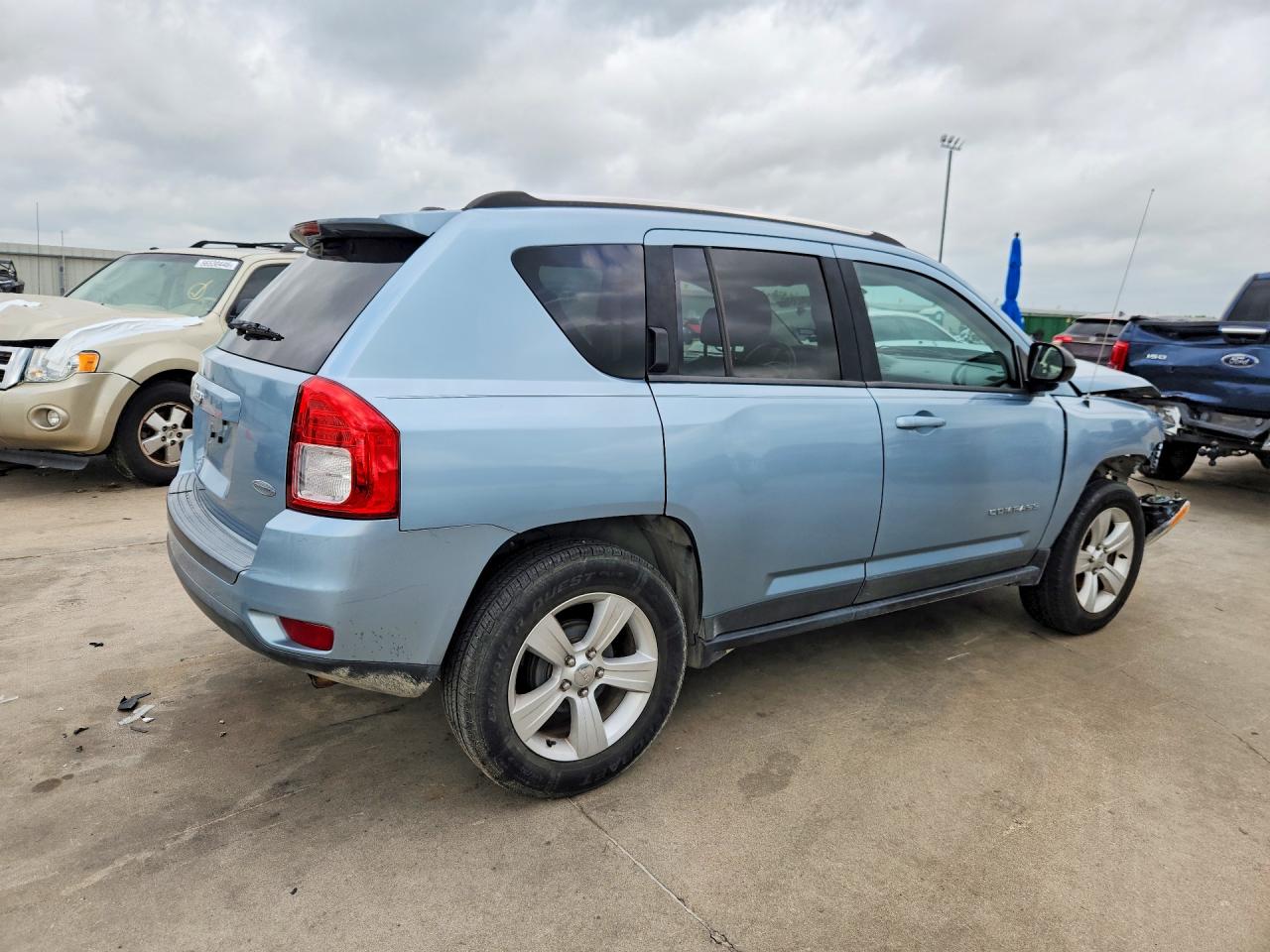 2013 Jeep Compass Latitude Синий vin: 1C4NJCEB1DD210989