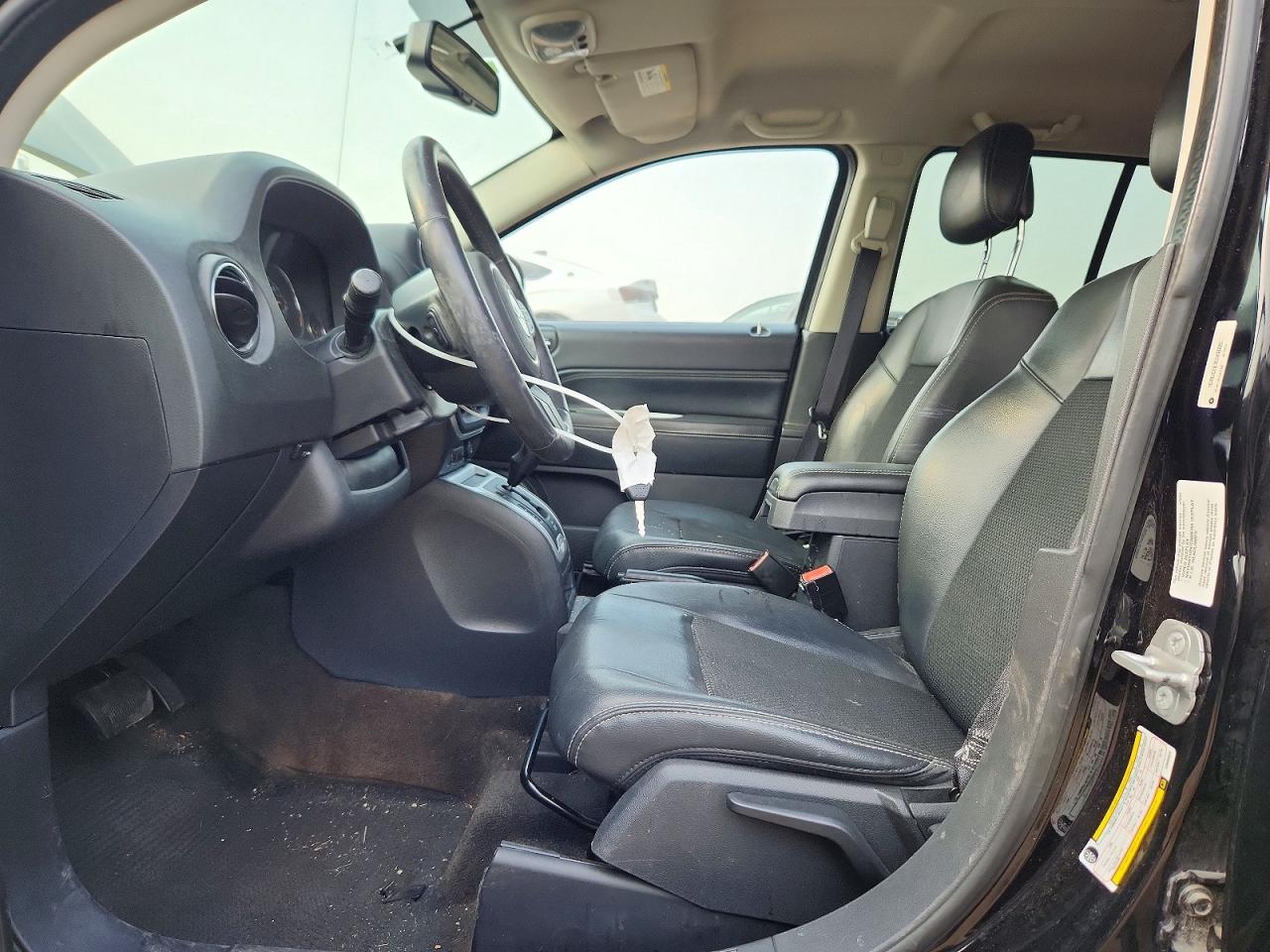 2014 Jeep Compass Latitude Black vin: 1C4NJCEB1ED696625