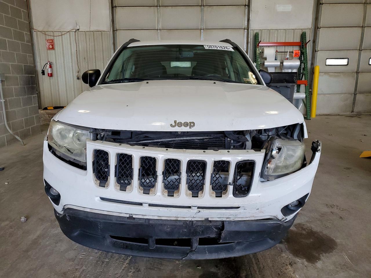 2012 Jeep Compass Latitude White vin: 1C4NJCEB2CD704437