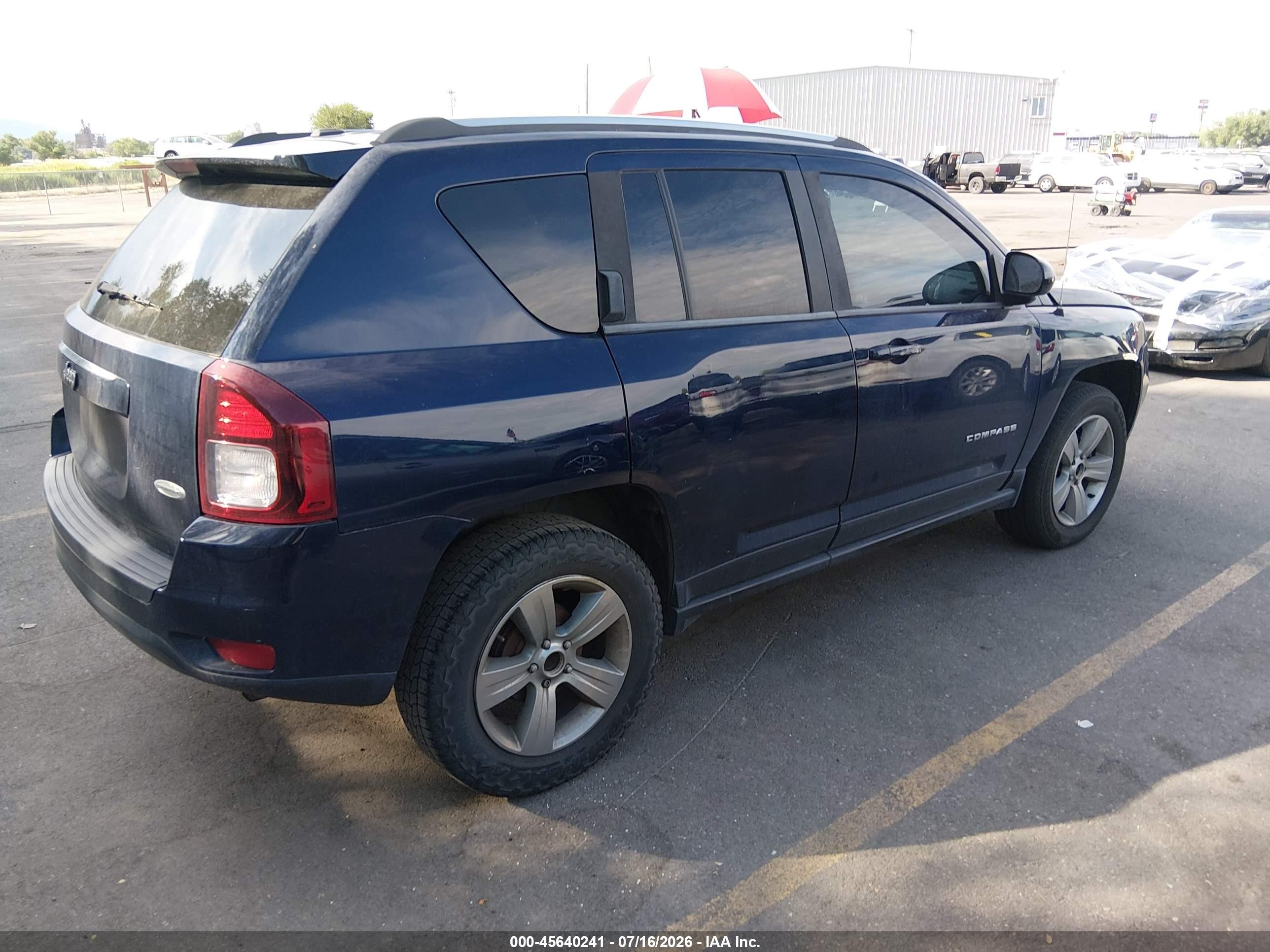 2014 Jeep Compass Latitude Blue vin: 1C4NJCEB2ED563145