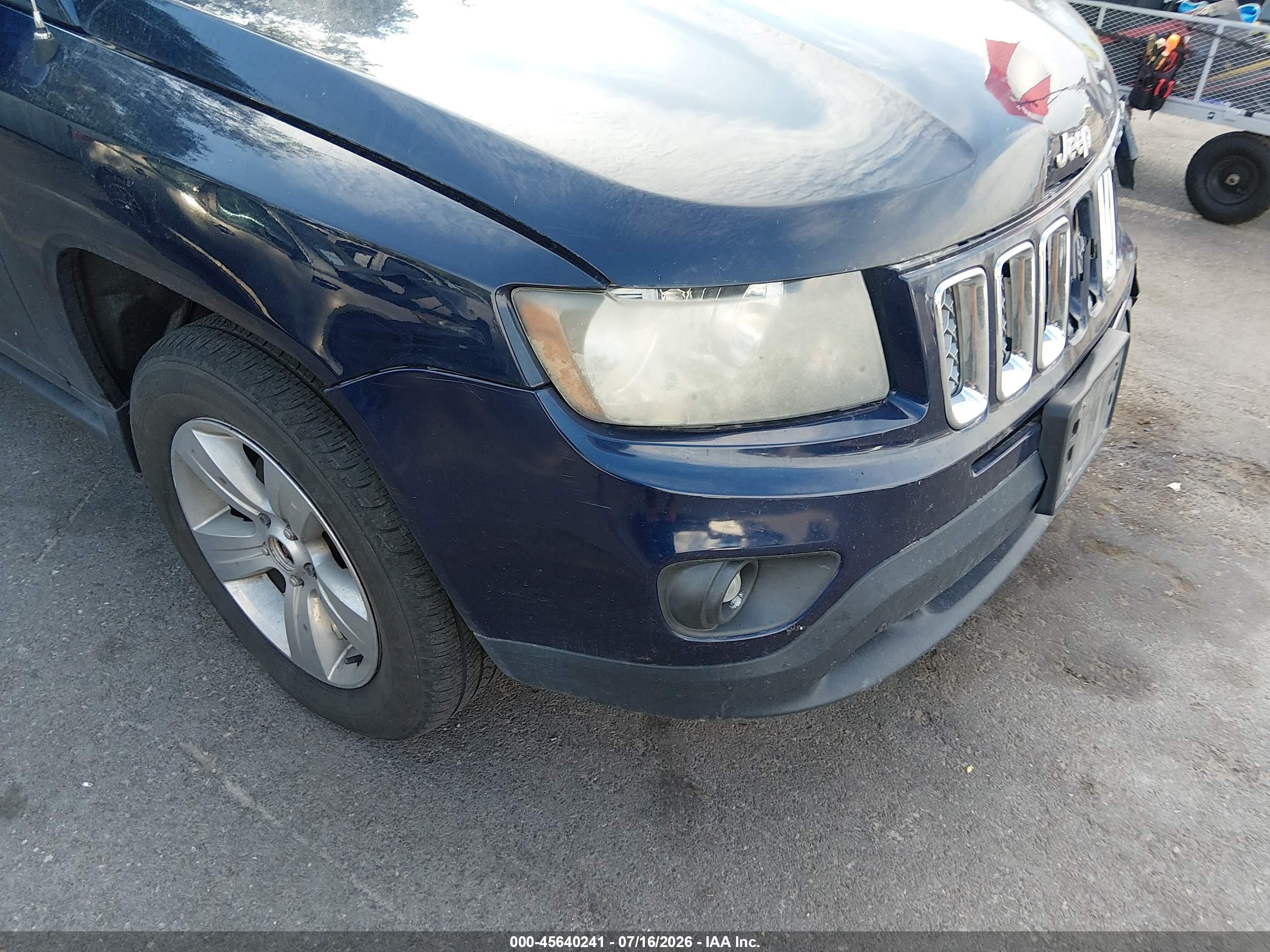 2014 Jeep Compass Latitude Blue vin: 1C4NJCEB2ED563145