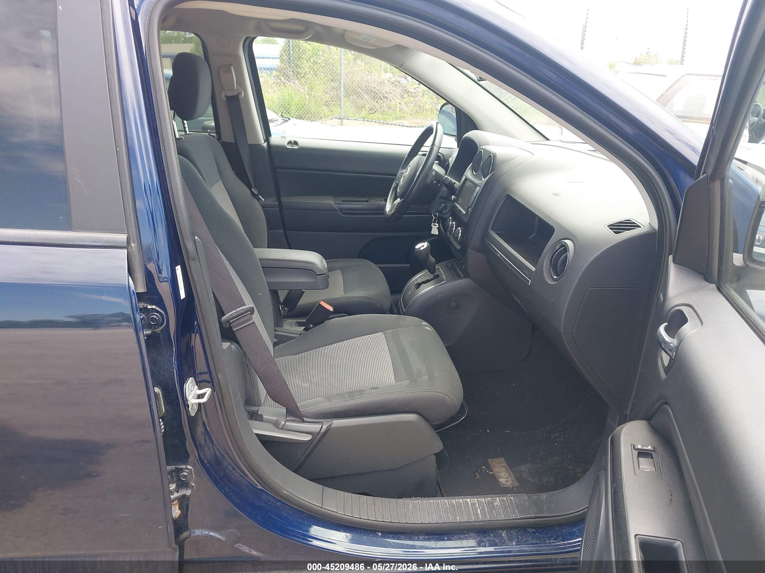 2012 Jeep Compass Latitude Синий vin: 1C4NJCEB3CD601446