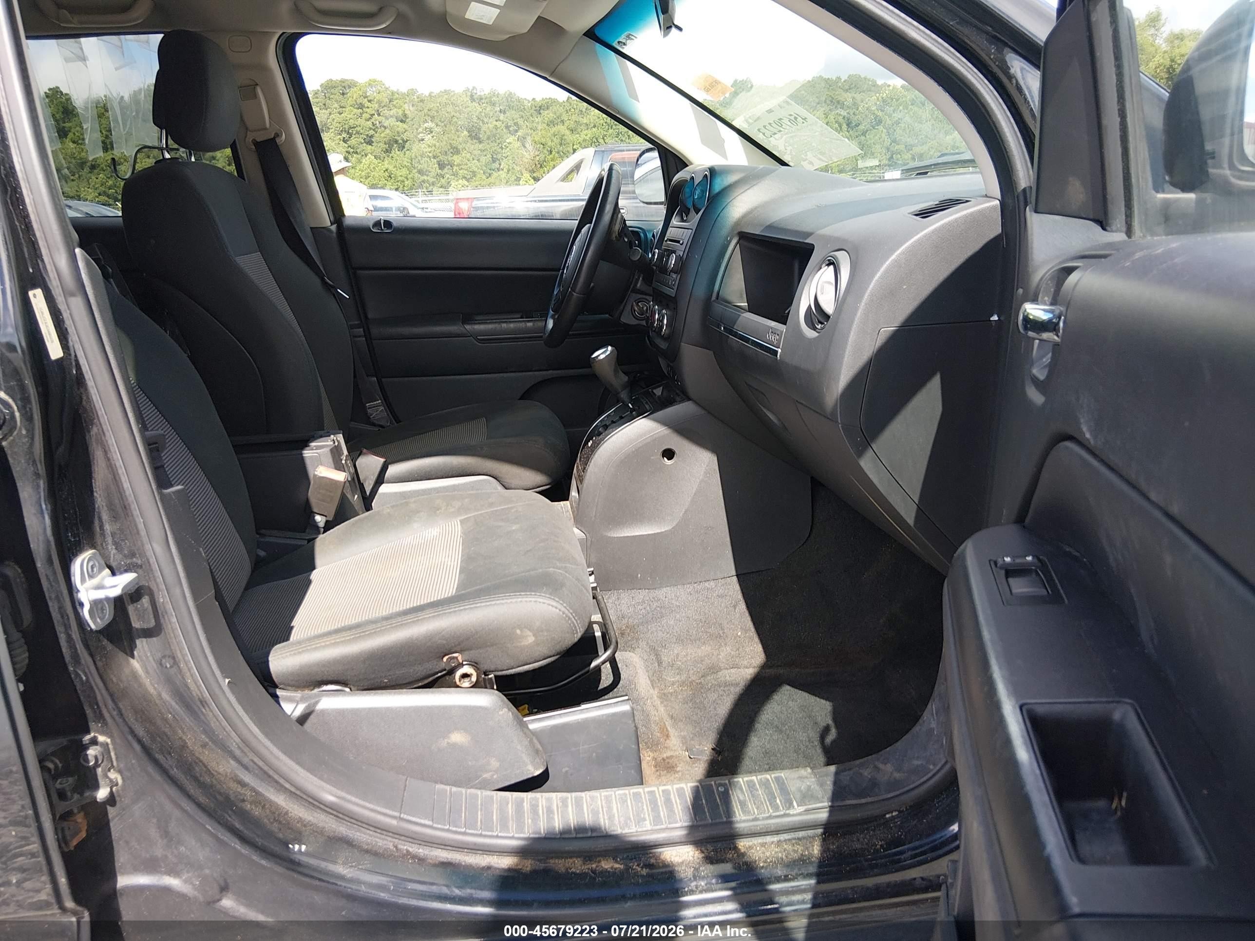 2012 Jeep Compass Latitude Black vin: 1C4NJCEB3CD685378