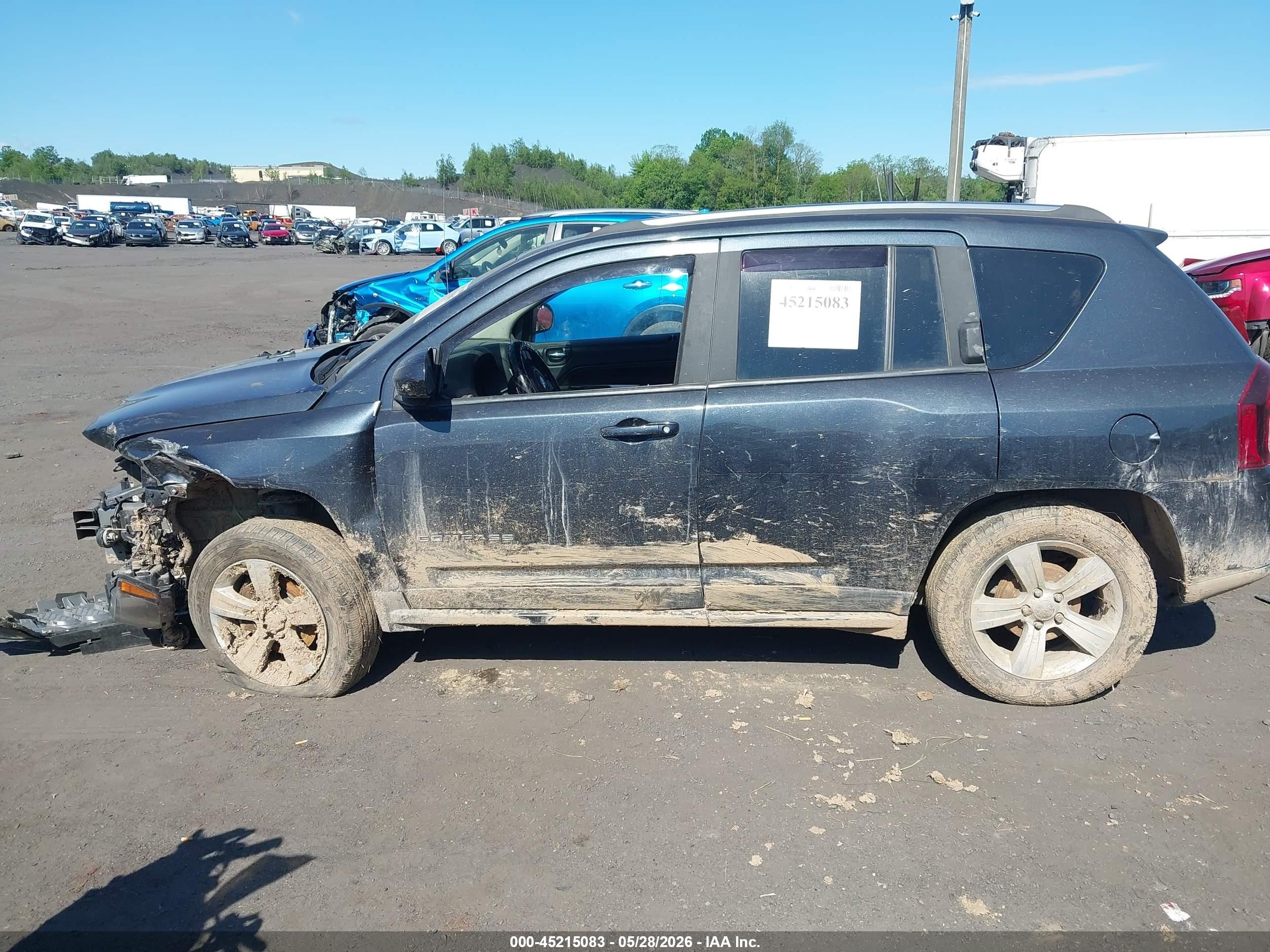 2014 Jeep Compass Latitude Черный vin: 1C4NJCEB3ED660547