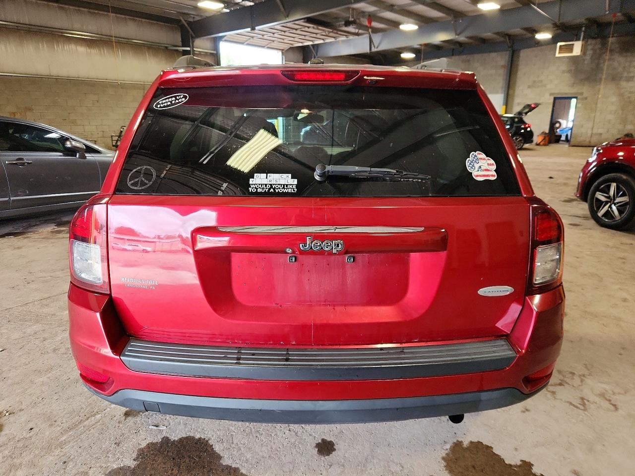 2014 Jeep Compass Latitude Maroon vin: 1C4NJCEB3ED849487