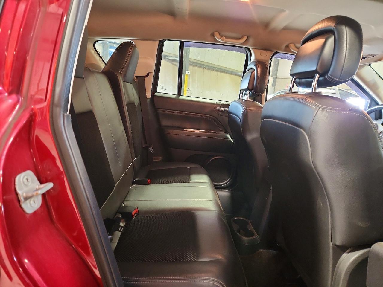 2014 Jeep Compass Latitude Maroon vin: 1C4NJCEB3ED849487
