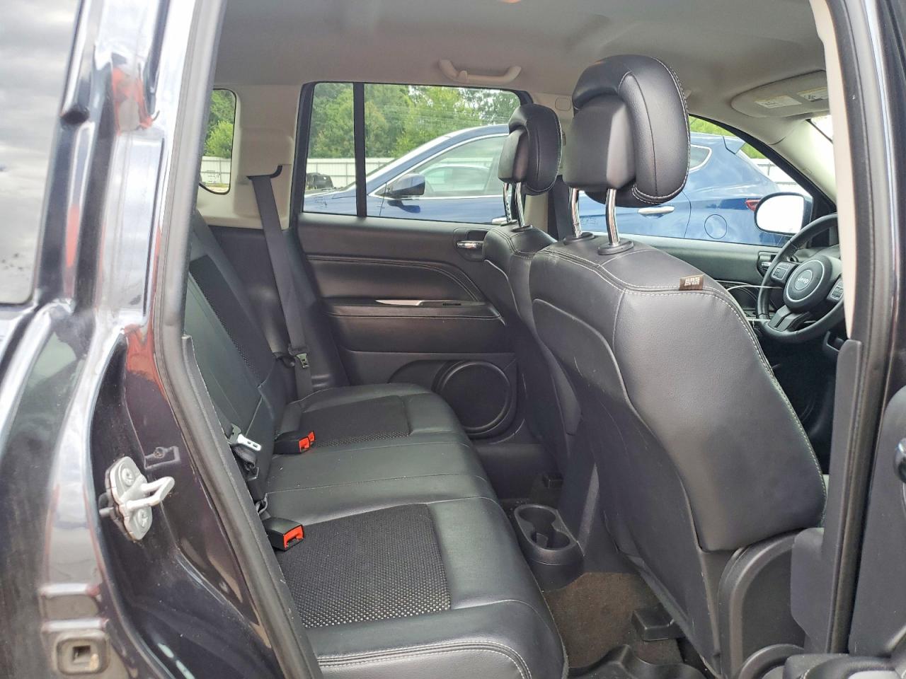 2014 Jeep Compass Latitude Blue vin: 1C4NJCEB3ED856830