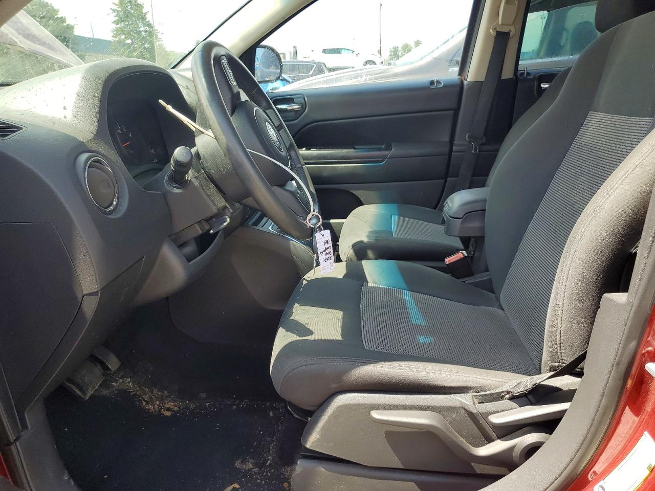 2012 Jeep Compass Latitude Красный vin: 1C4NJCEB4CD580185
