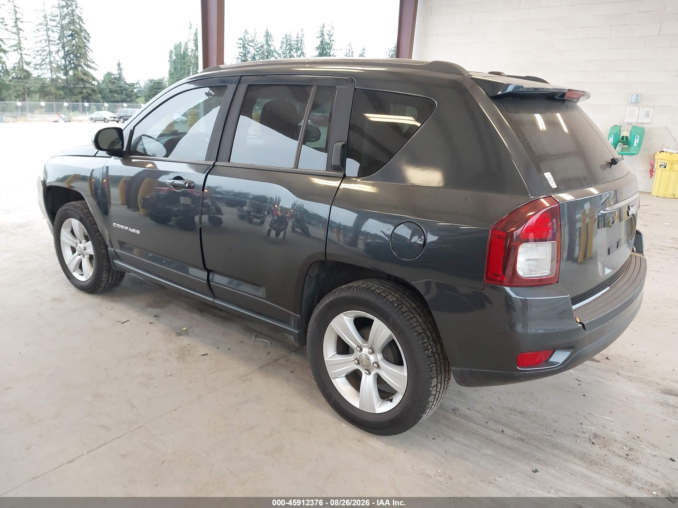 2014 Jeep Compass Latitude Черный vin: 1C4NJCEB4ED660072