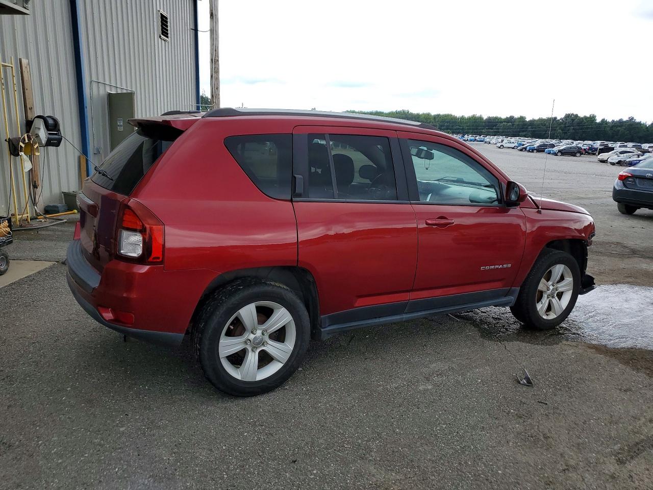2015 Jeep Compass Latitude Red vin: 1C4NJCEB4FD120920