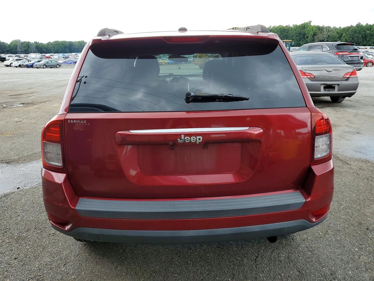 2015 Jeep Compass Latitude Red vin: 1C4NJCEB4FD120920