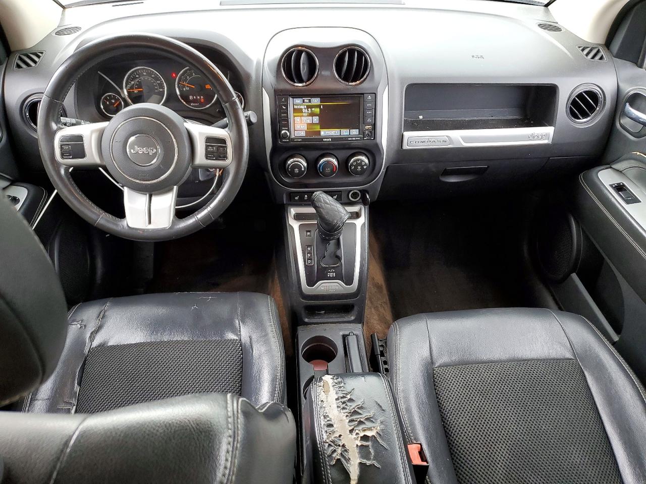 2015 Jeep Compass Latitude Red vin: 1C4NJCEB4FD120920