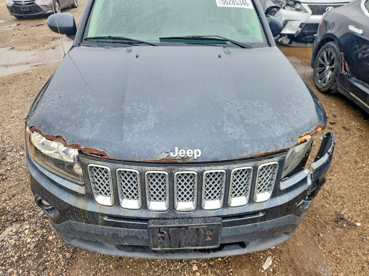 2015 Jeep Compass Latitude Gray vin: 1C4NJCEB6FD110230
