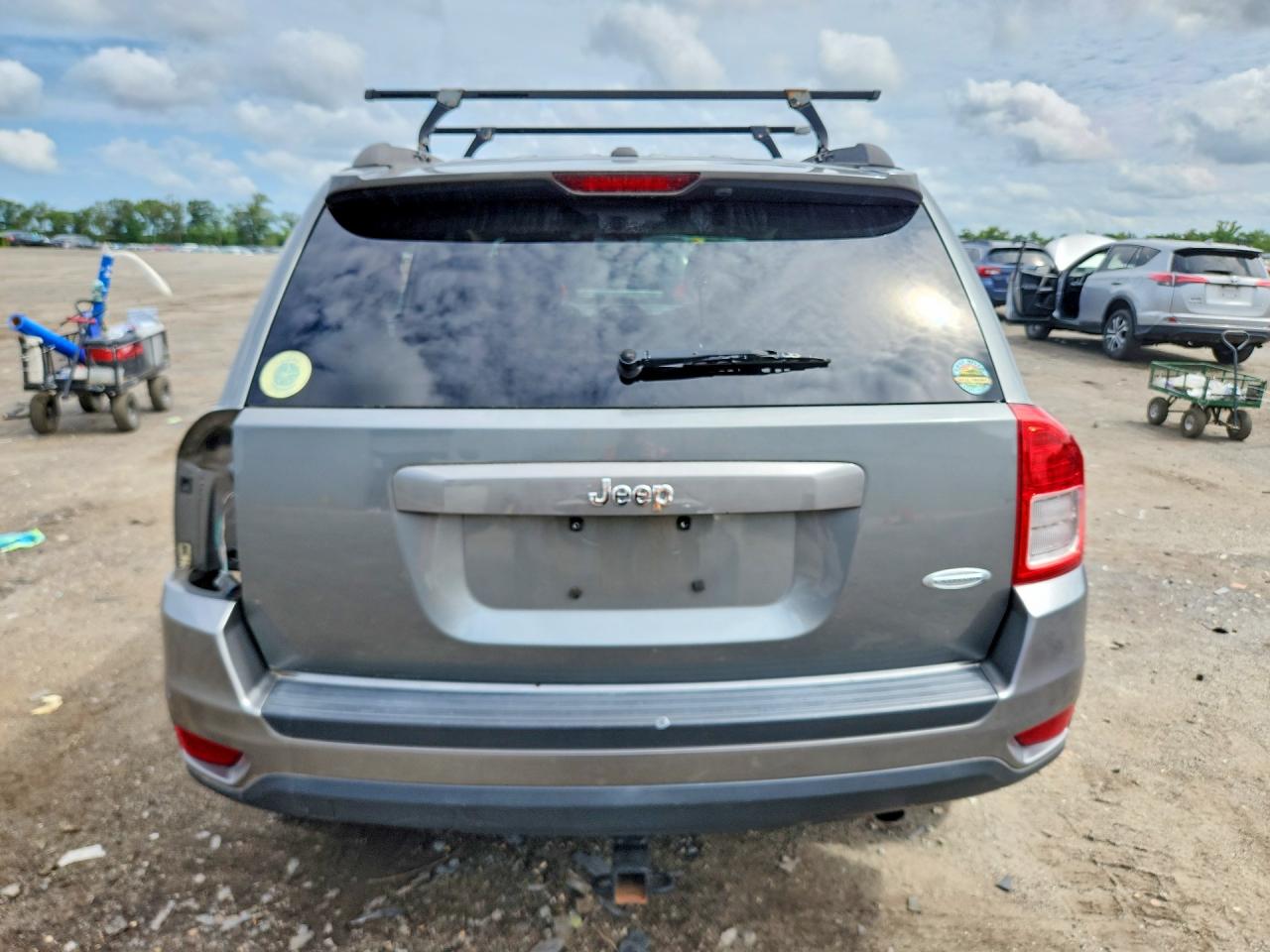 2013 Jeep Compass Latitude Gray vin: 1C4NJCEB7DD102876