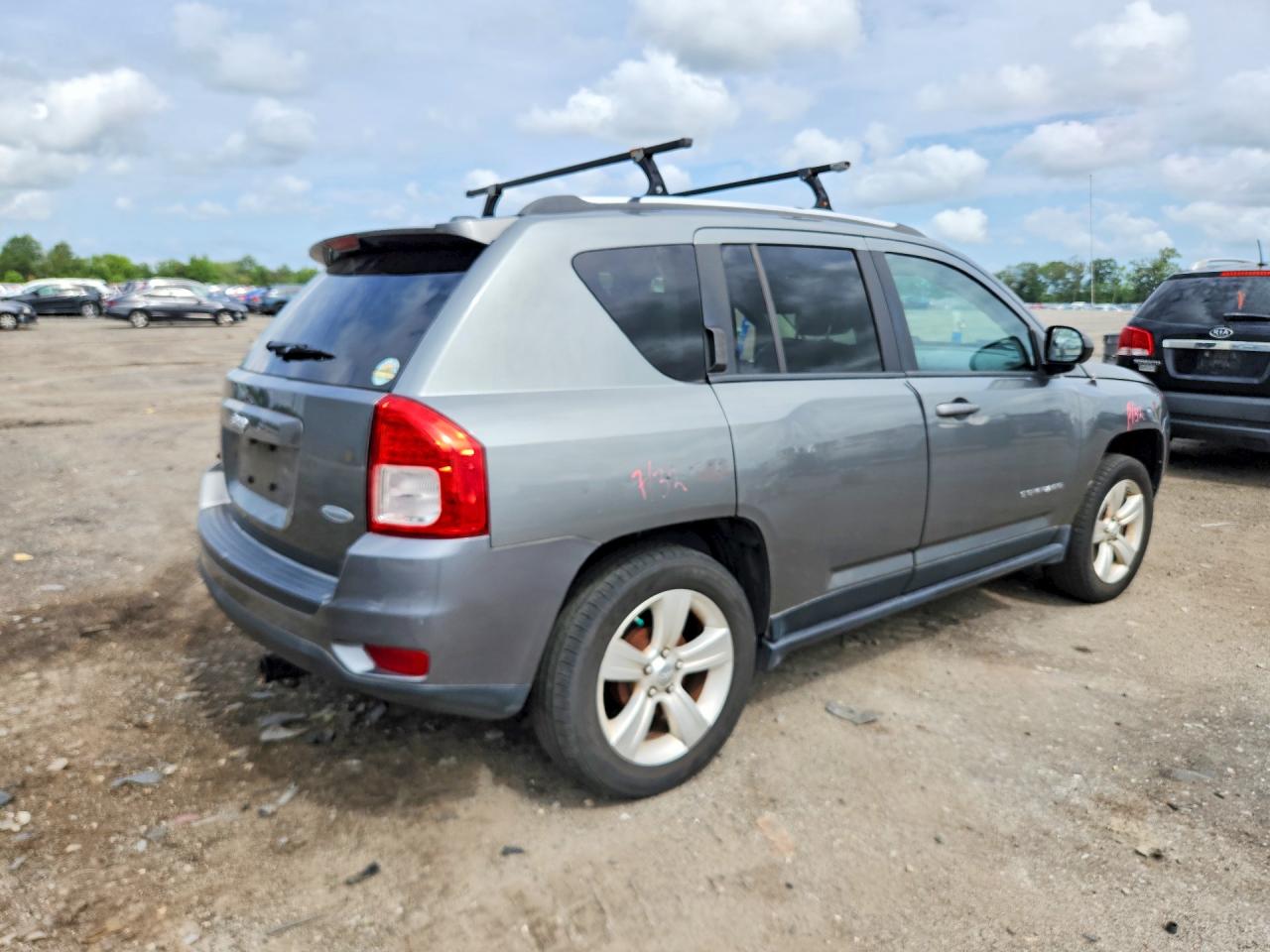 2013 Jeep Compass Latitude Gray vin: 1C4NJCEB7DD102876