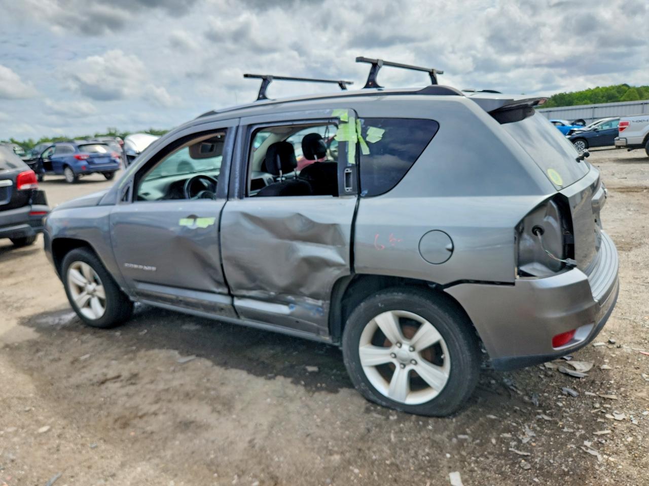 2013 Jeep Compass Latitude Gray vin: 1C4NJCEB7DD102876