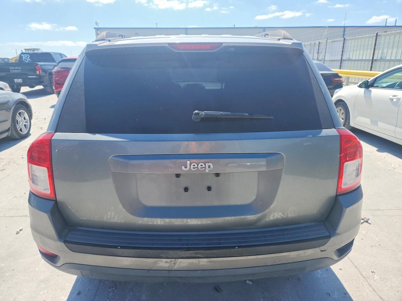 2013 Jeep Compass Latitude Серый vin: 1C4NJCEB7DD218546