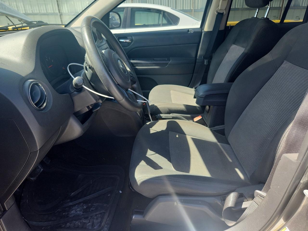 2013 Jeep Compass Latitude Серый vin: 1C4NJCEB7DD218546