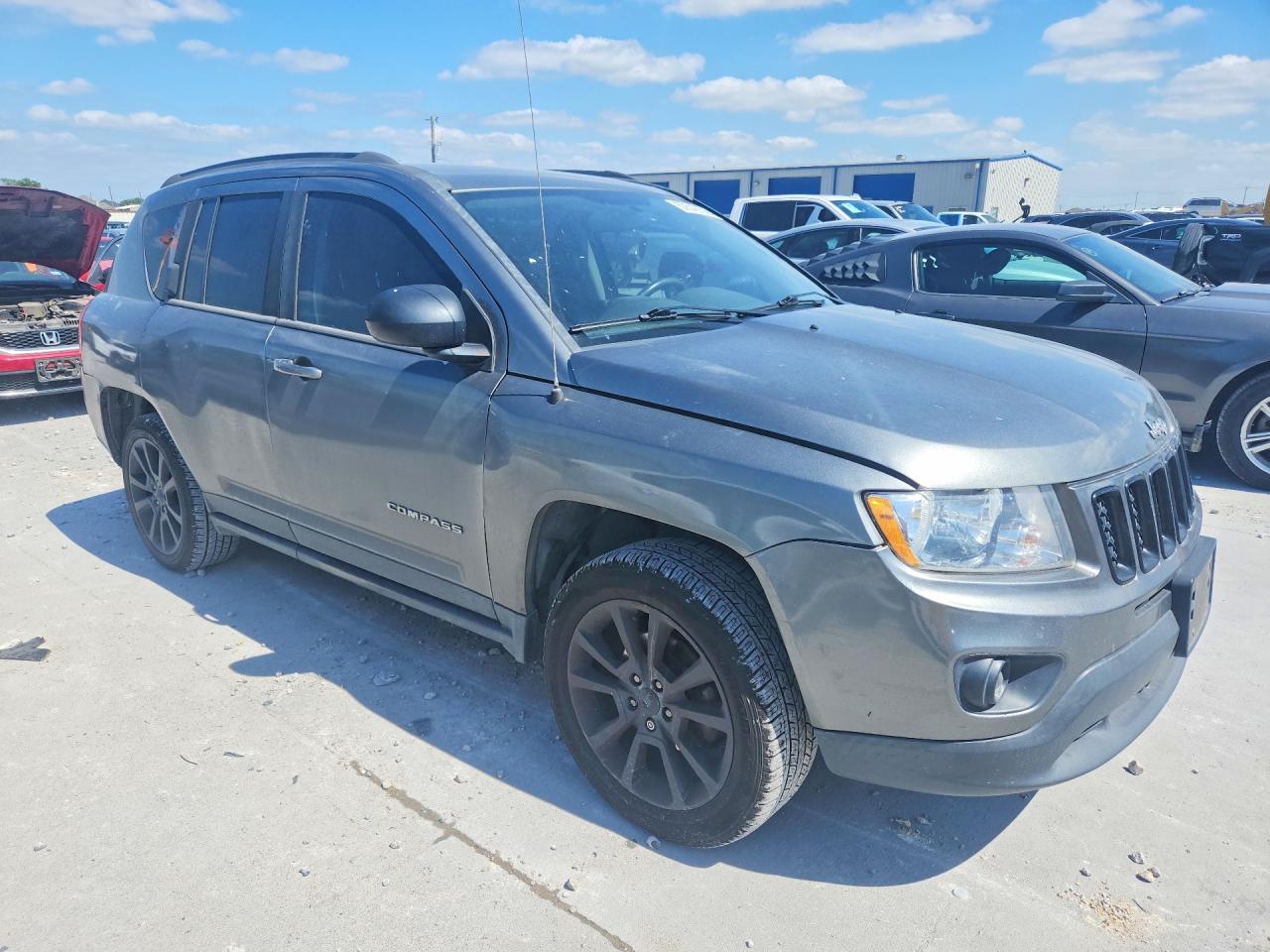 2013 Jeep Compass Latitude Серый vin: 1C4NJCEB7DD218546