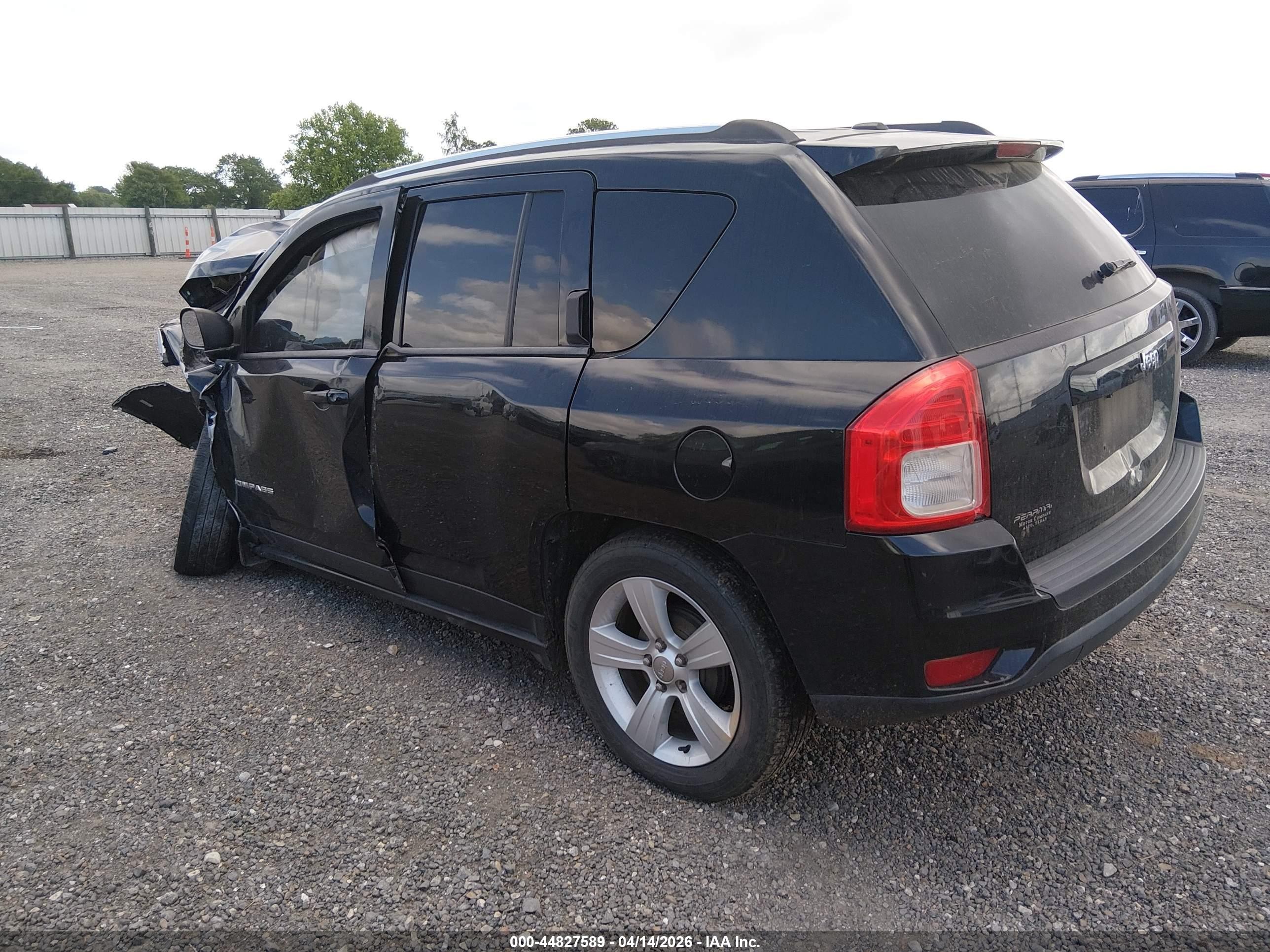 2013 Jeep Compass Latitude Black vin: 1C4NJCEB7DD276205