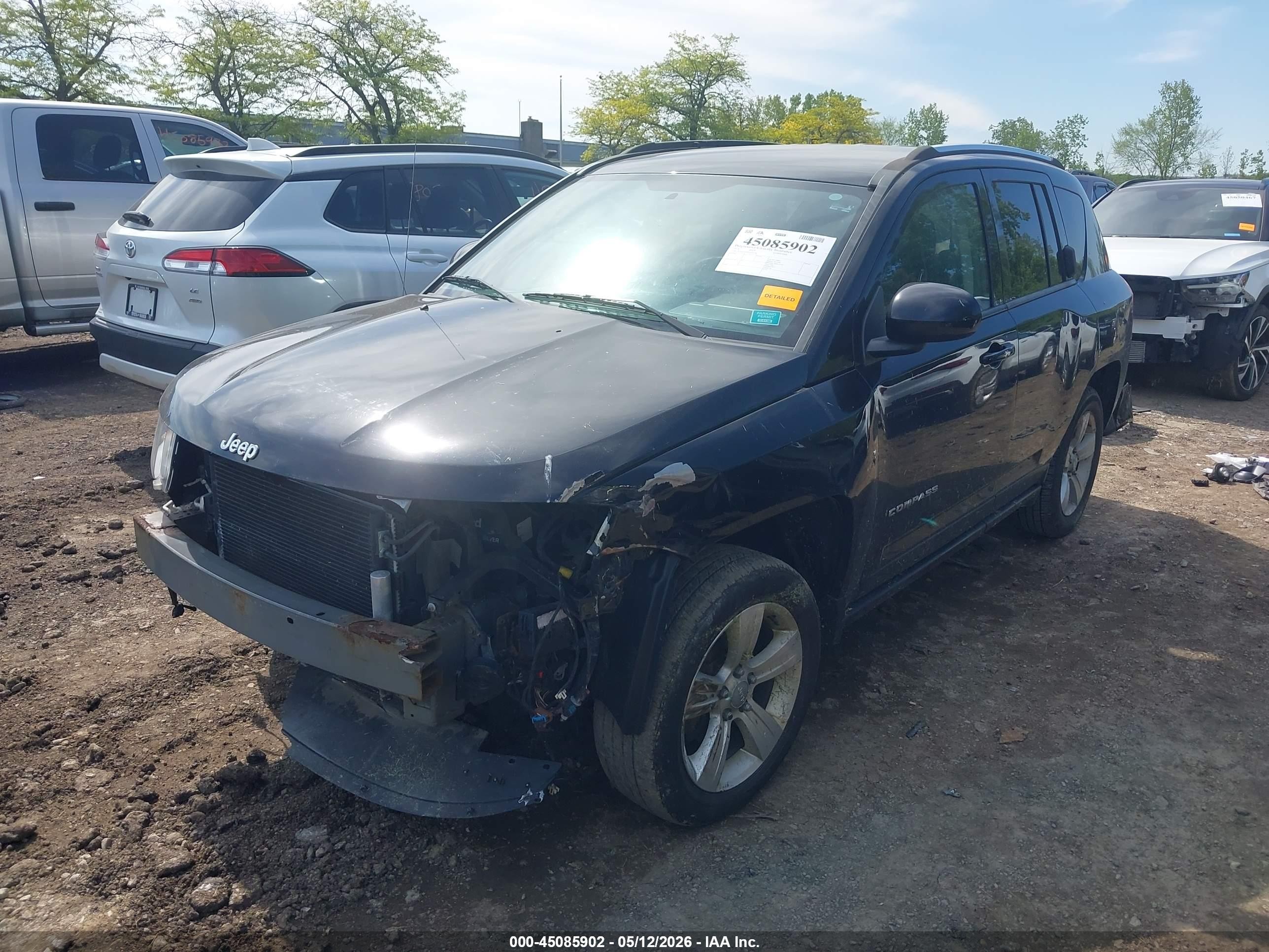 2014 Jeep Compass Latitude Черный vin: 1C4NJCEB7ED508299