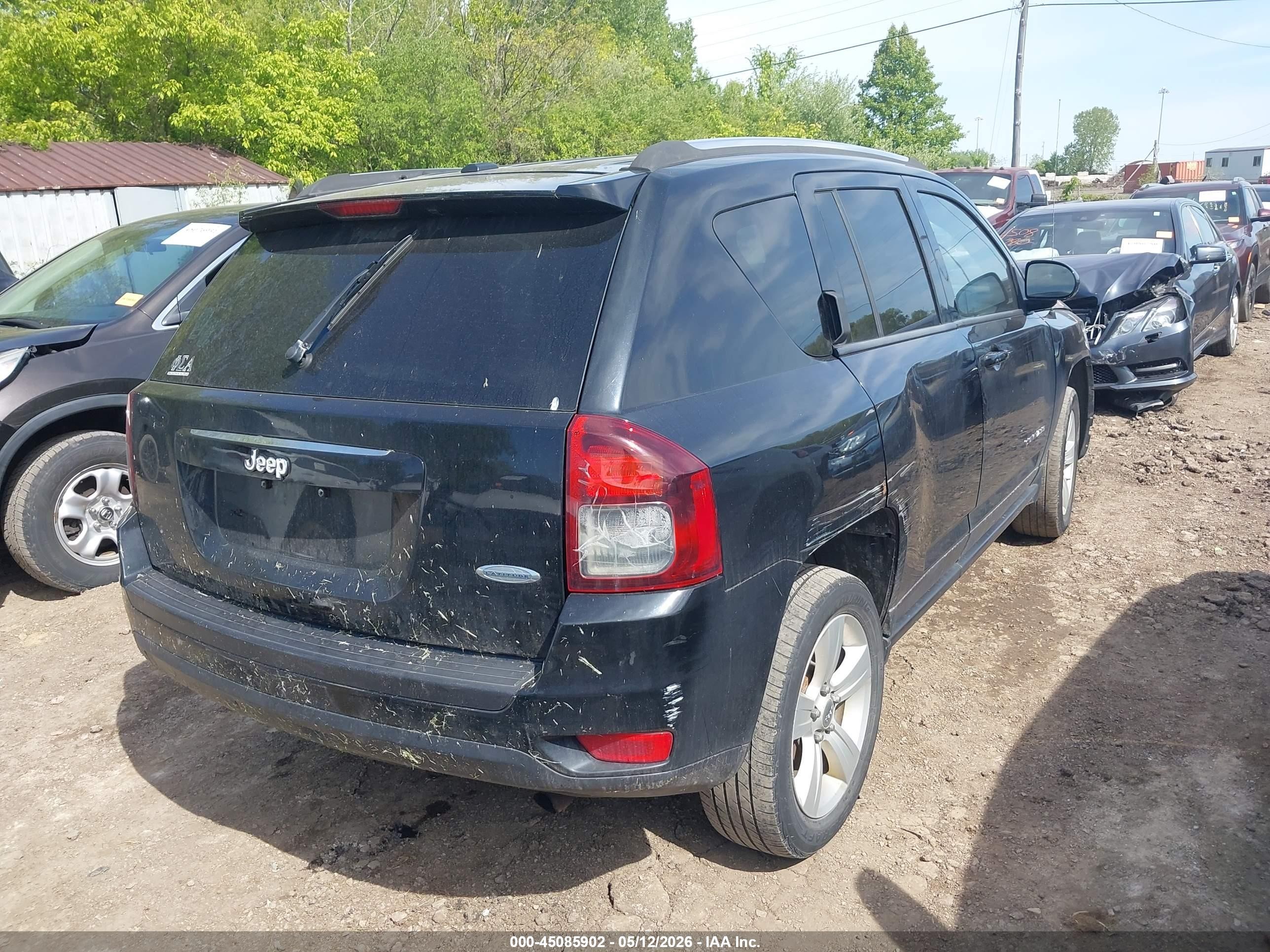 2014 Jeep Compass Latitude Черный vin: 1C4NJCEB7ED508299