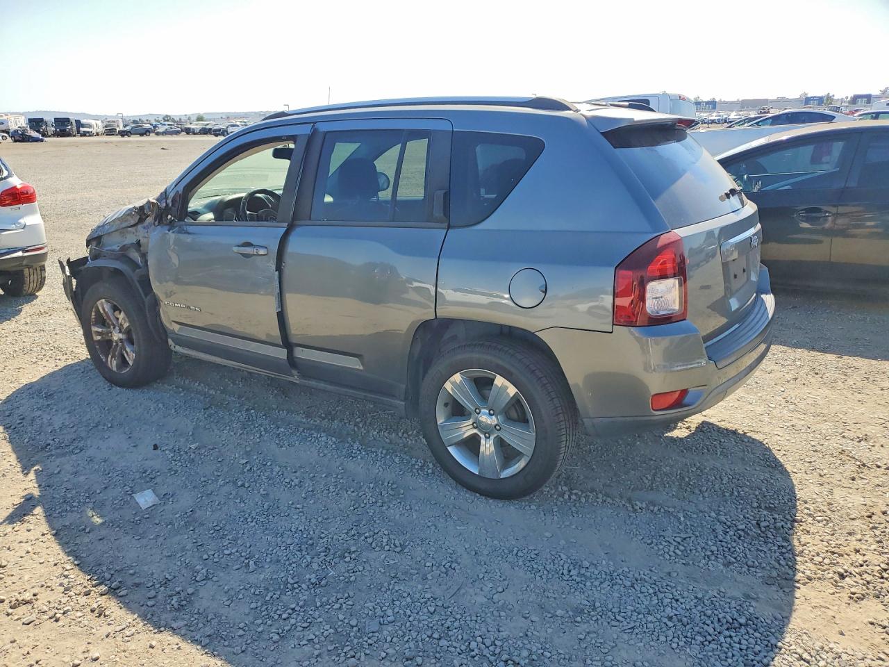 2014 Jeep Compass Latitude Gray vin: 1C4NJCEB7ED587120