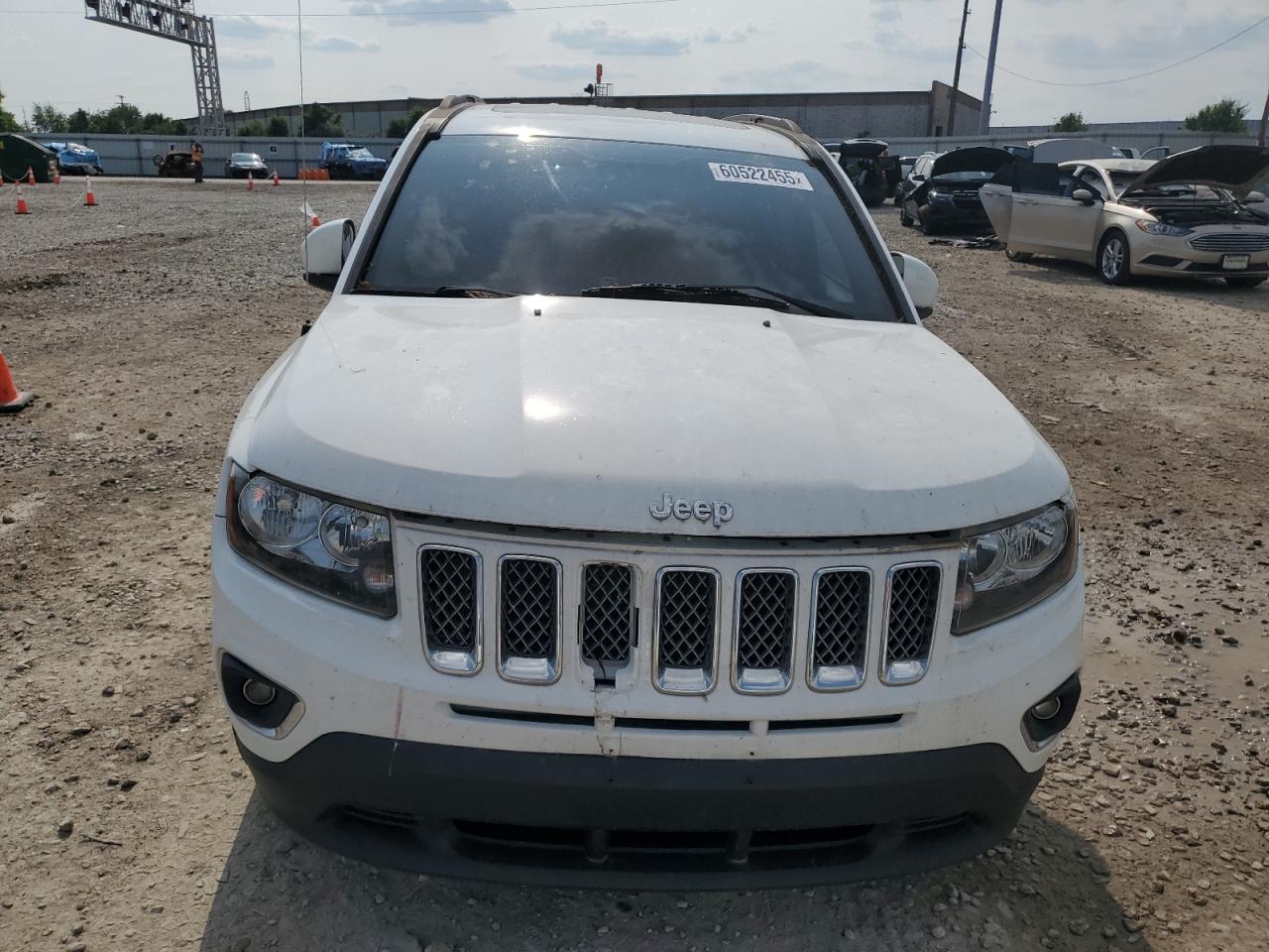 2017 Jeep Compass Latitude   White vin: 1C4NJCEB7HD156023