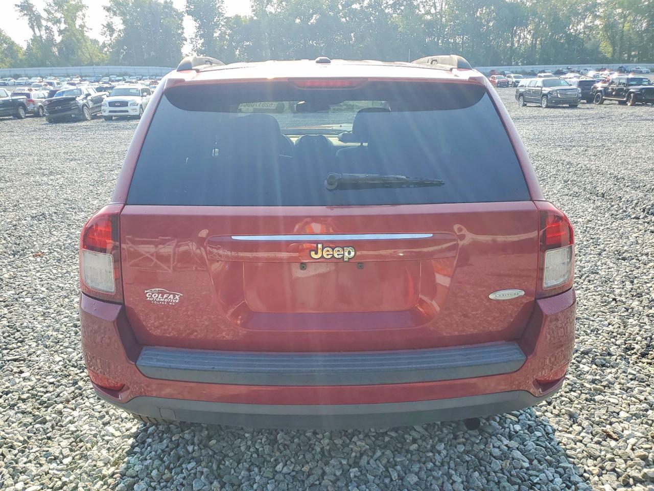 2017 Jeep Compass Latitude Red vin: 1C4NJCEB7HD160301