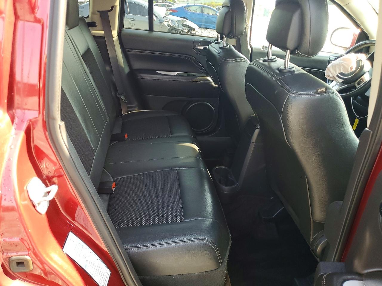 2017 Jeep Compass Latitude Red vin: 1C4NJCEB7HD160301