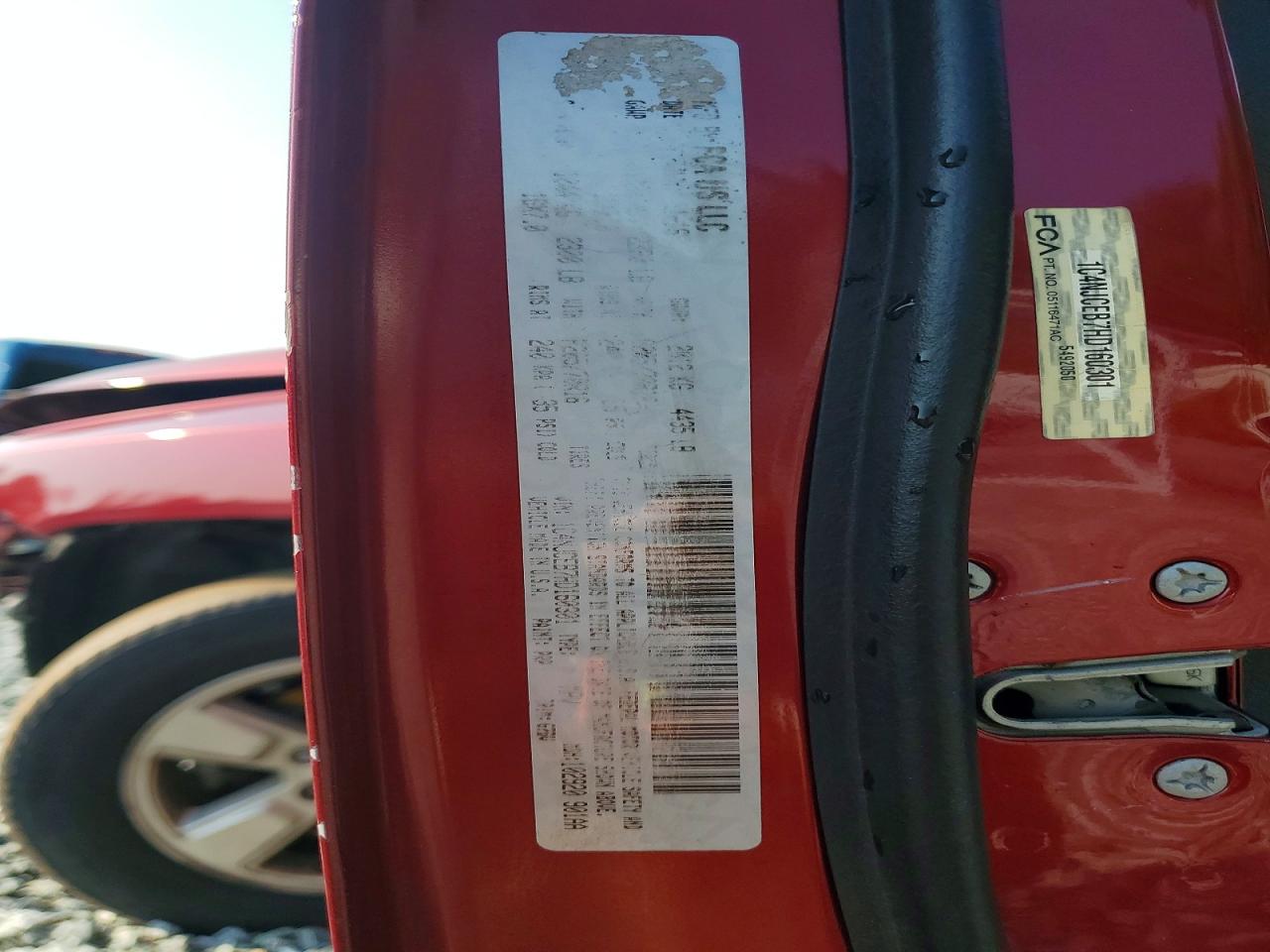 2017 Jeep Compass Latitude Red vin: 1C4NJCEB7HD160301