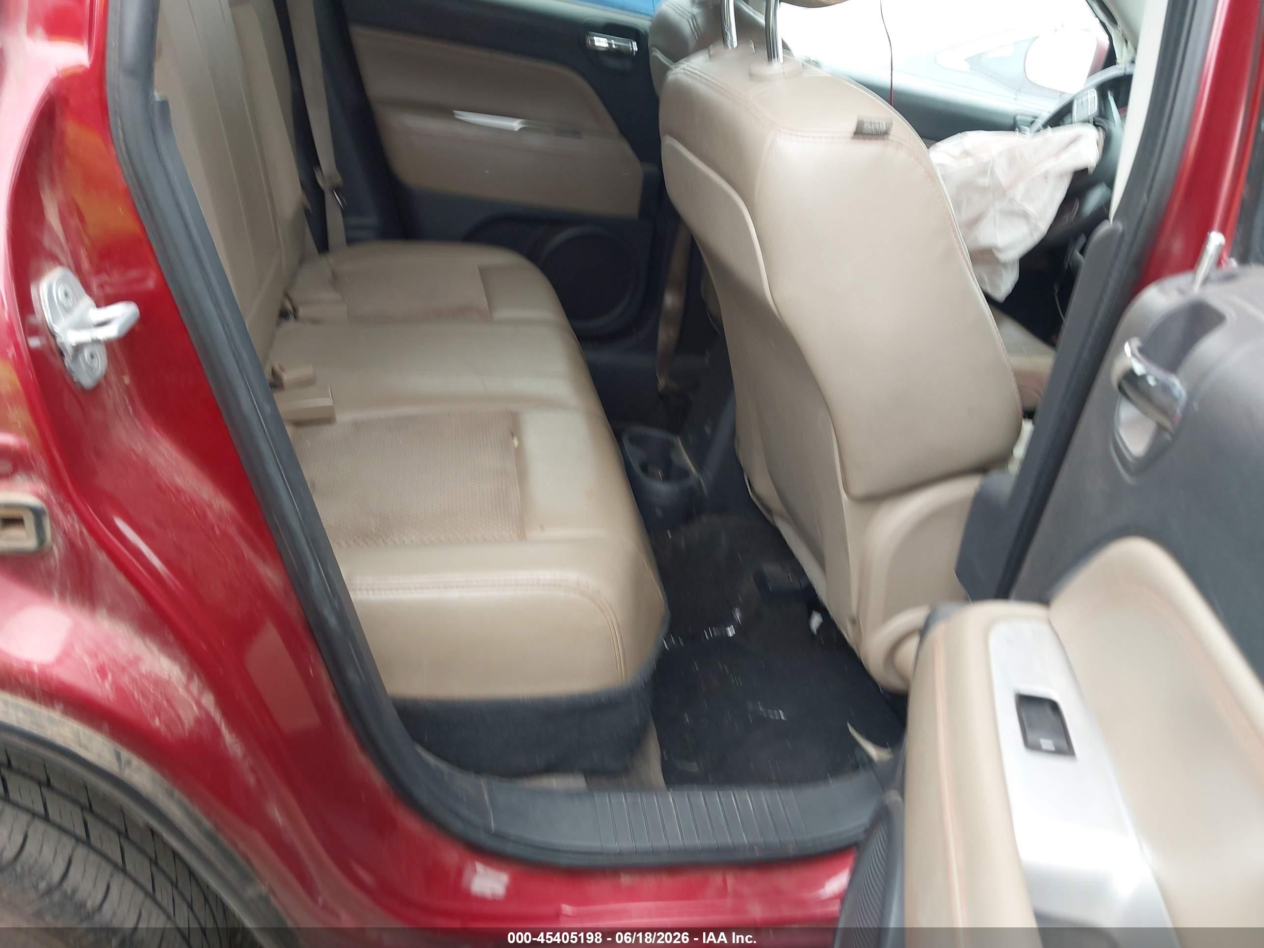 2014 Jeep Compass Latitude Red vin: 1C4NJCEB8ED618682