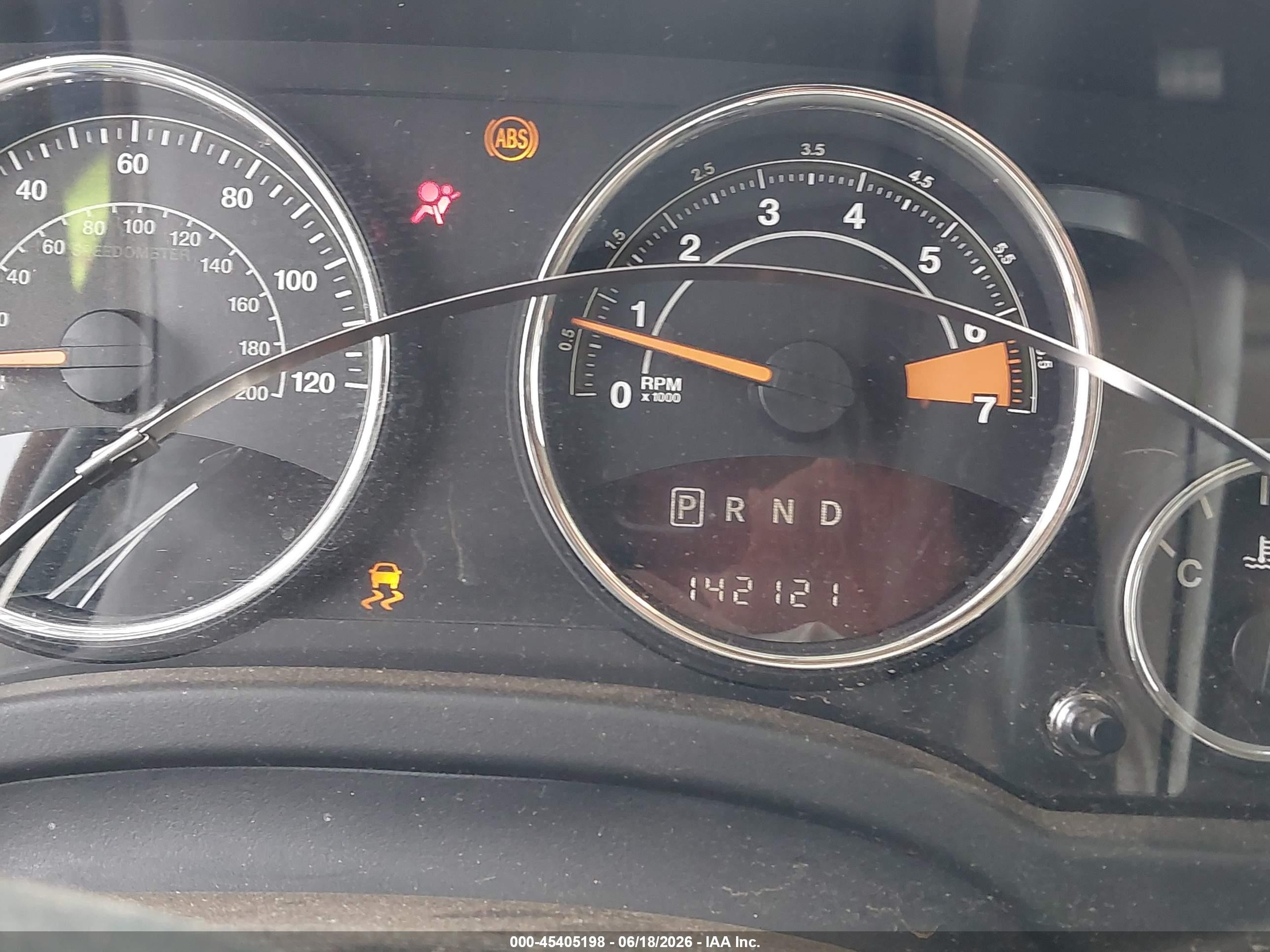 2014 Jeep Compass Latitude Red vin: 1C4NJCEB8ED618682