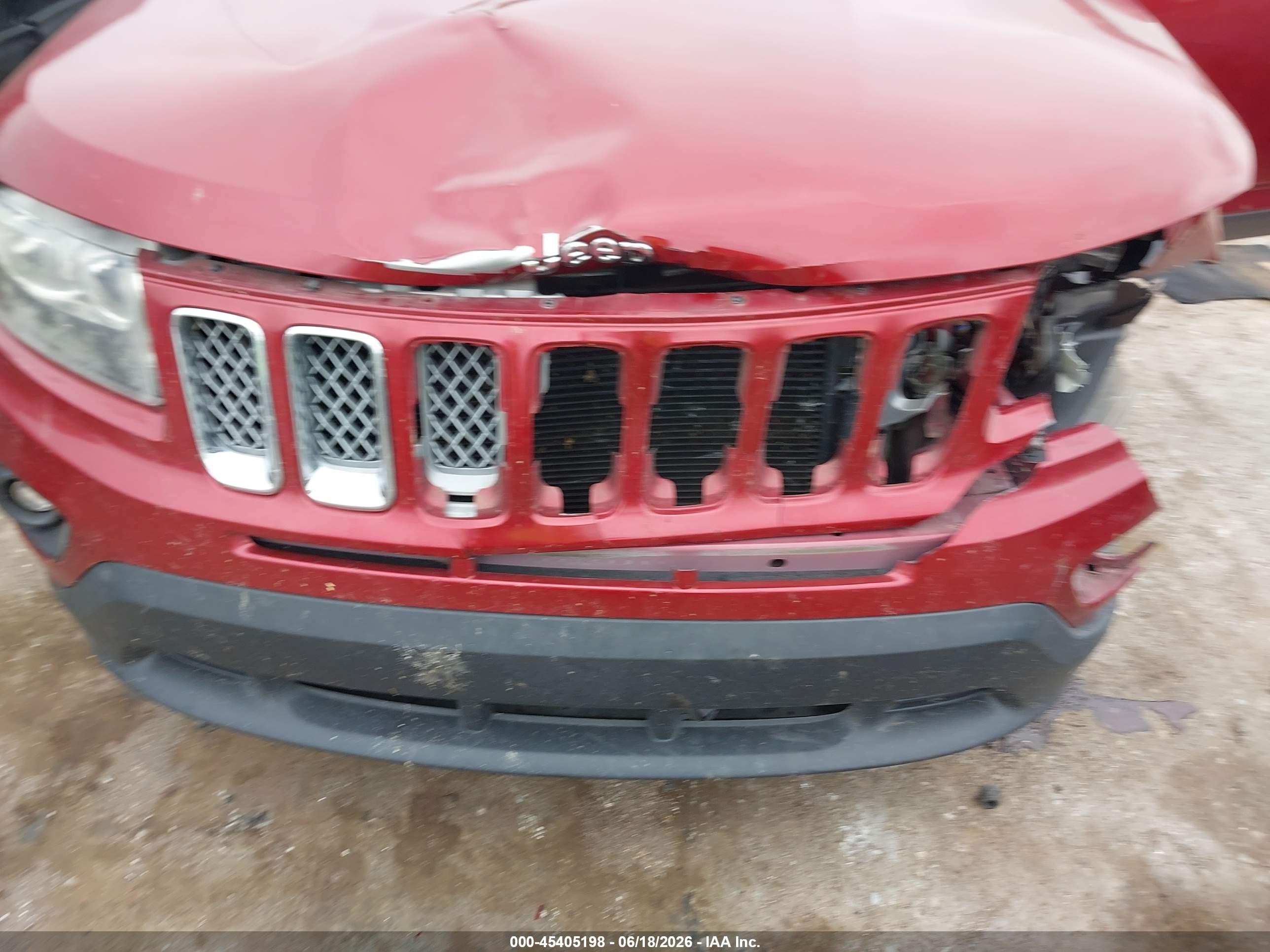 2014 Jeep Compass Latitude Red vin: 1C4NJCEB8ED618682