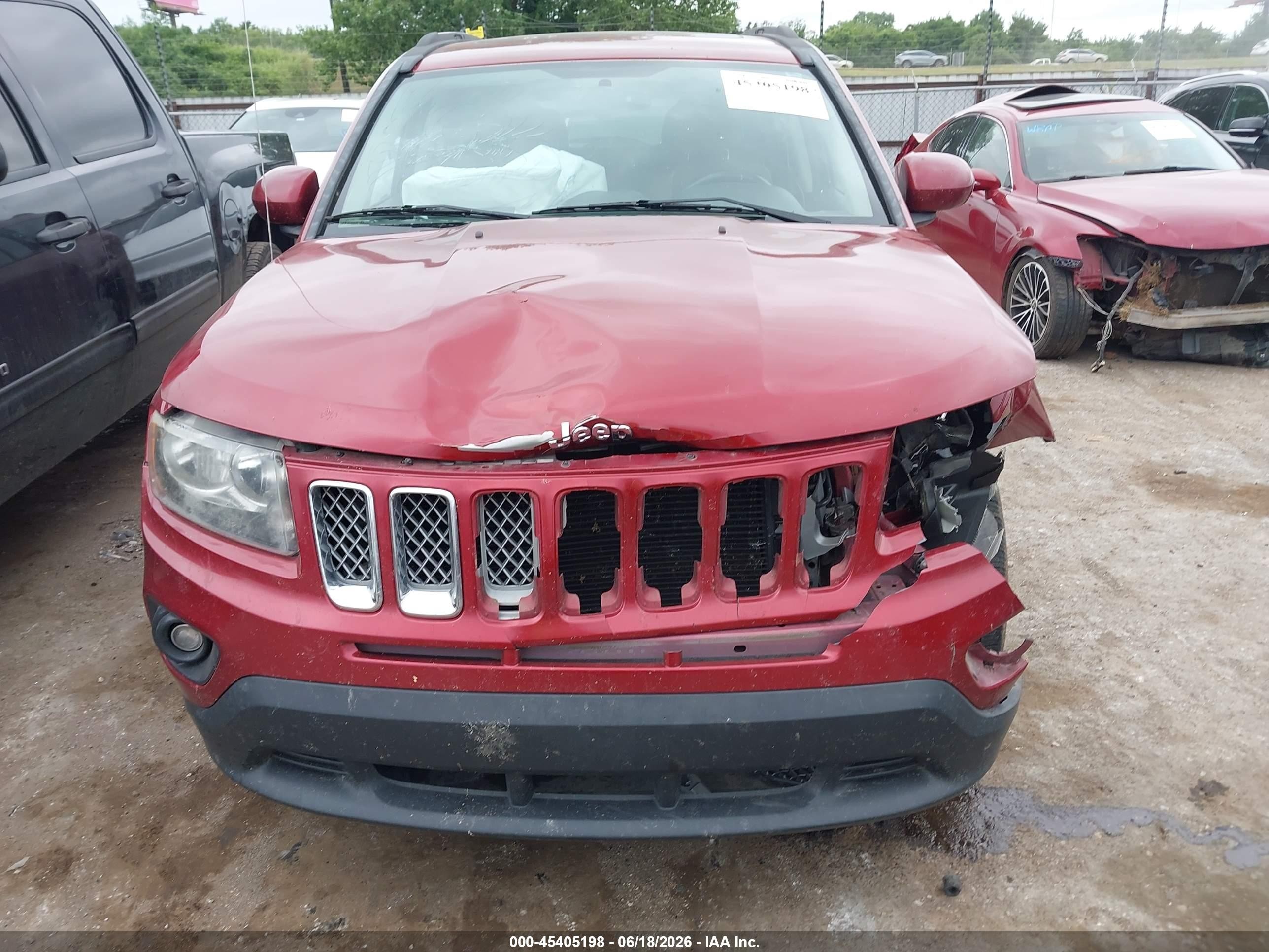 2014 Jeep Compass Latitude Red vin: 1C4NJCEB8ED618682