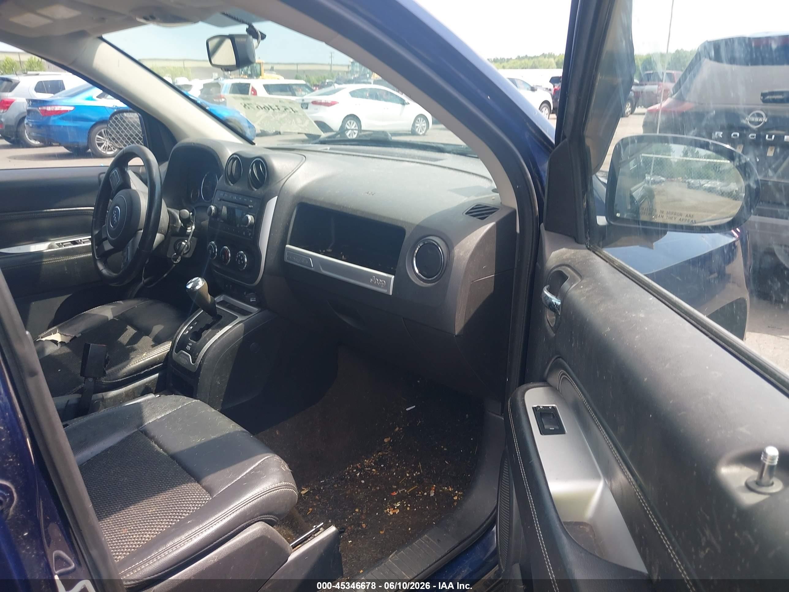 2014 Jeep Compass Latitude Синий vin: 1C4NJCEB9ED660052