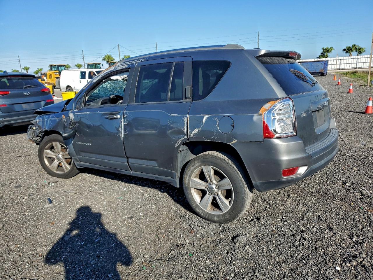 2012 Jeep Compass Latitude Gray vin: 1C4NJCEBXCD634167