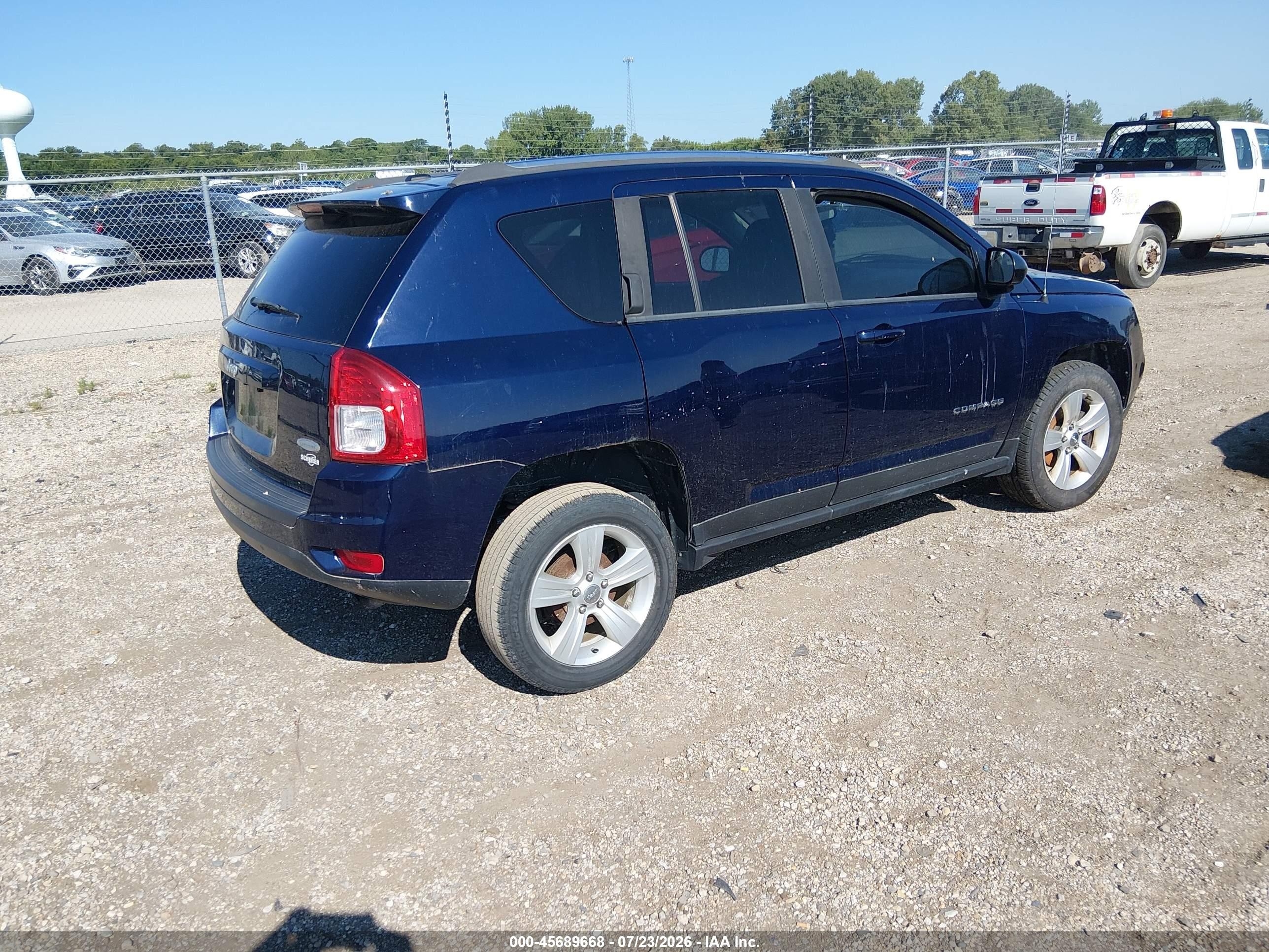 2013 Jeep Compass Latitude Blue vin: 1C4NJCEBXDD205631