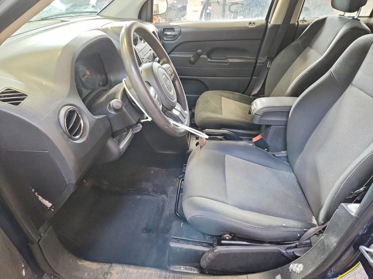 2014 Jeep Compass Sport Blue vin: 1C4NJDAB2ED683670