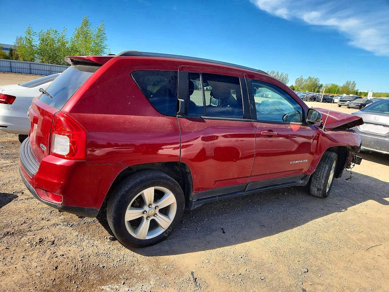 2013 Jeep Compass Red vin: 1C4NJDAB3DD243262