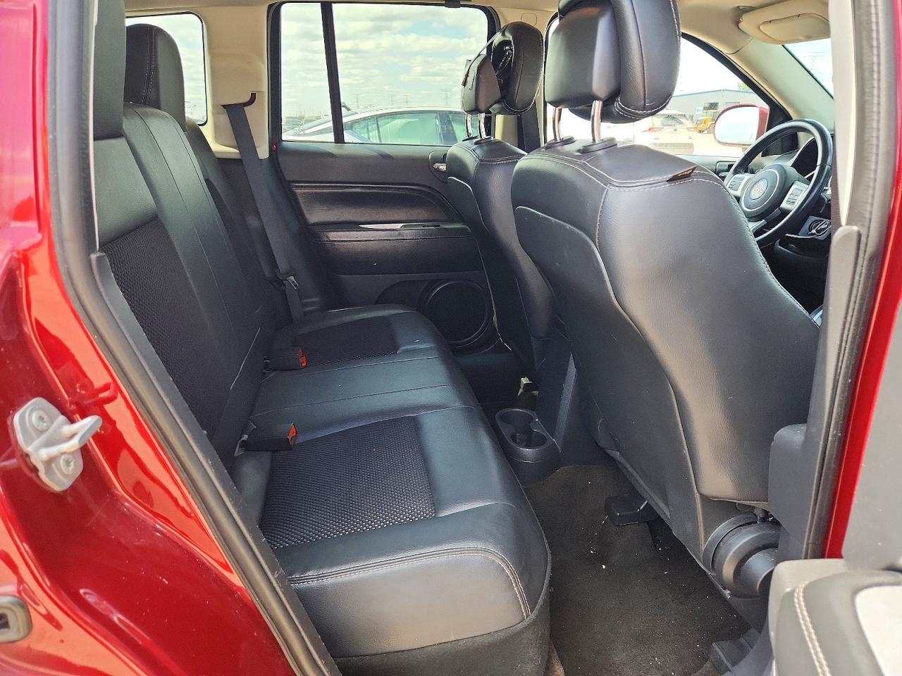 2015 Jeep Compass Sport Красный vin: 1C4NJDAB5FD128200