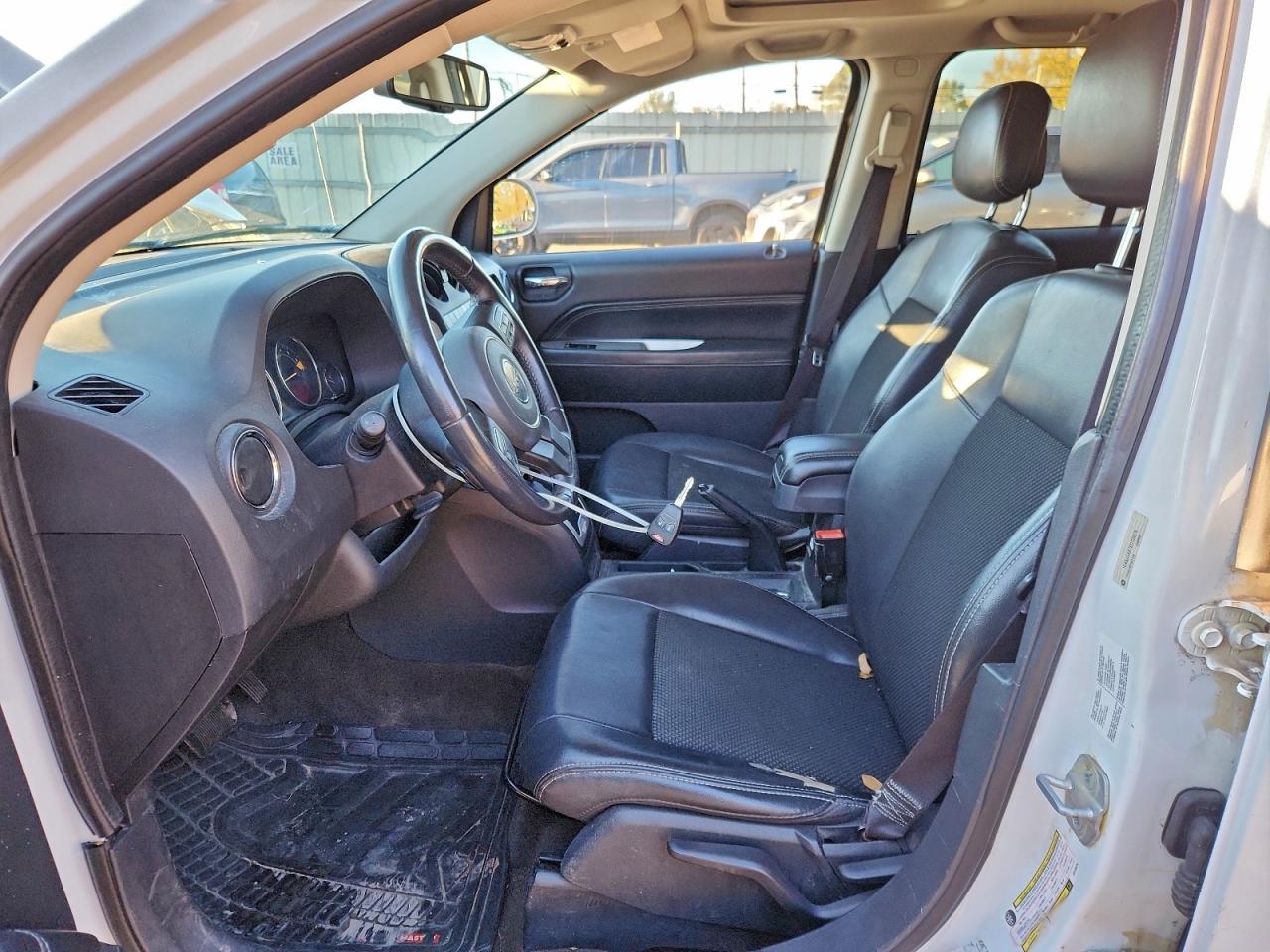 2014 Jeep Compass Sport White vin: 1C4NJDAB7ED720079