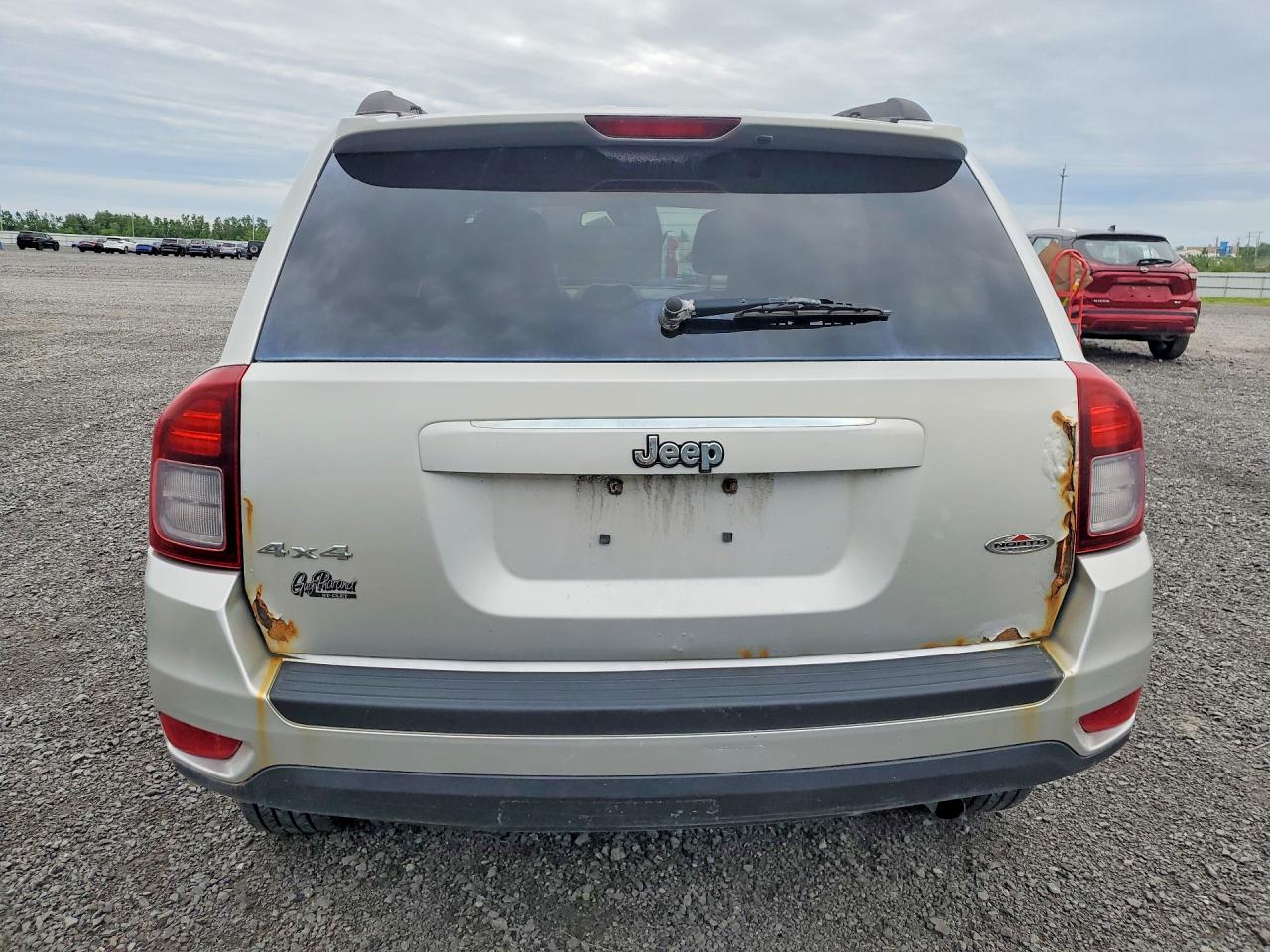 2014 Jeep Compass Sport Silver vin: 1C4NJDABXED566029