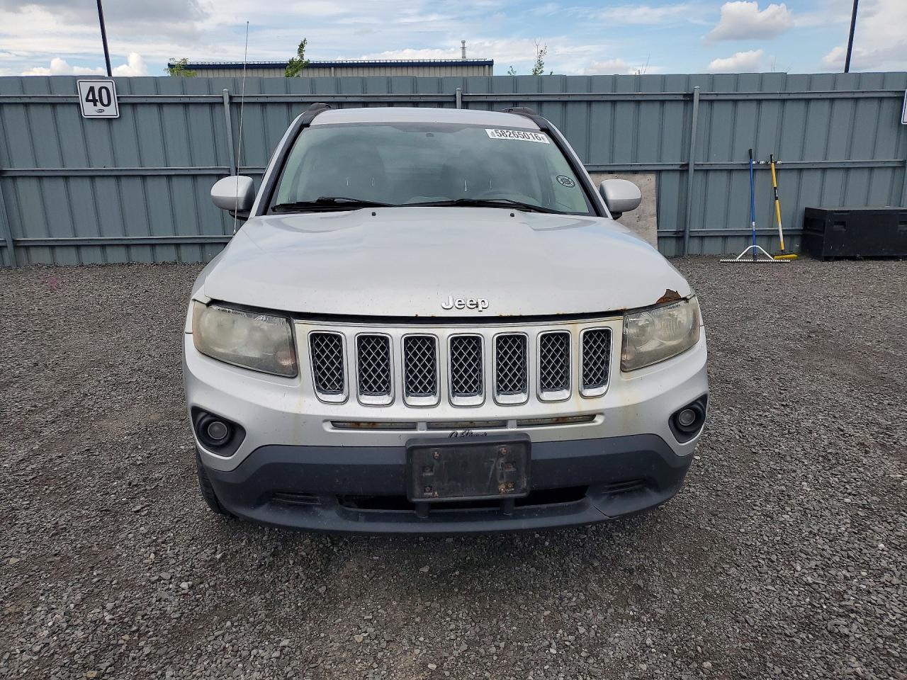 2014 Jeep Compass Sport Silver vin: 1C4NJDABXED566029